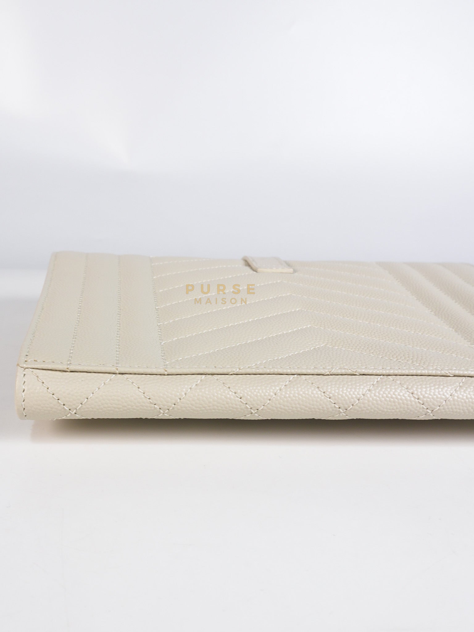 Envelope Flap Pouch in White Mix Matelassé Grain De Poudre Leather & Gold Hardware | Purse Maison Luxury Bags Shop