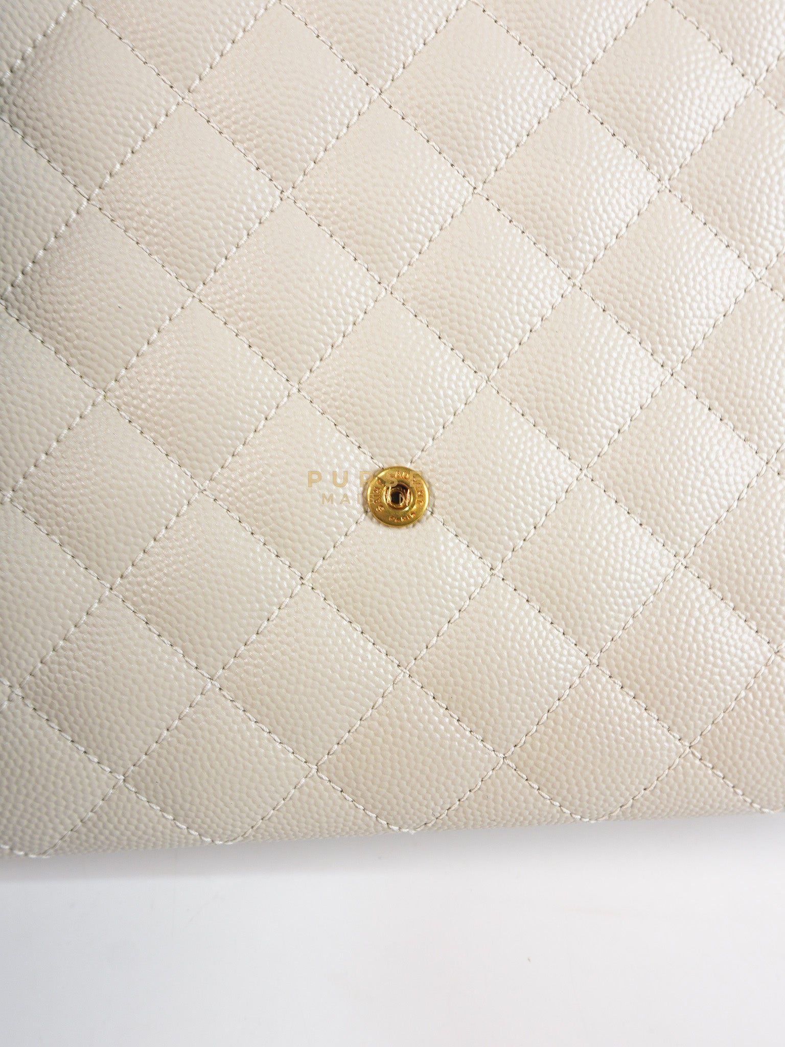 Envelope Flap Pouch in White Mix Matelassé Grain De Poudre Leather & Gold Hardware | Purse Maison Luxury Bags Shop