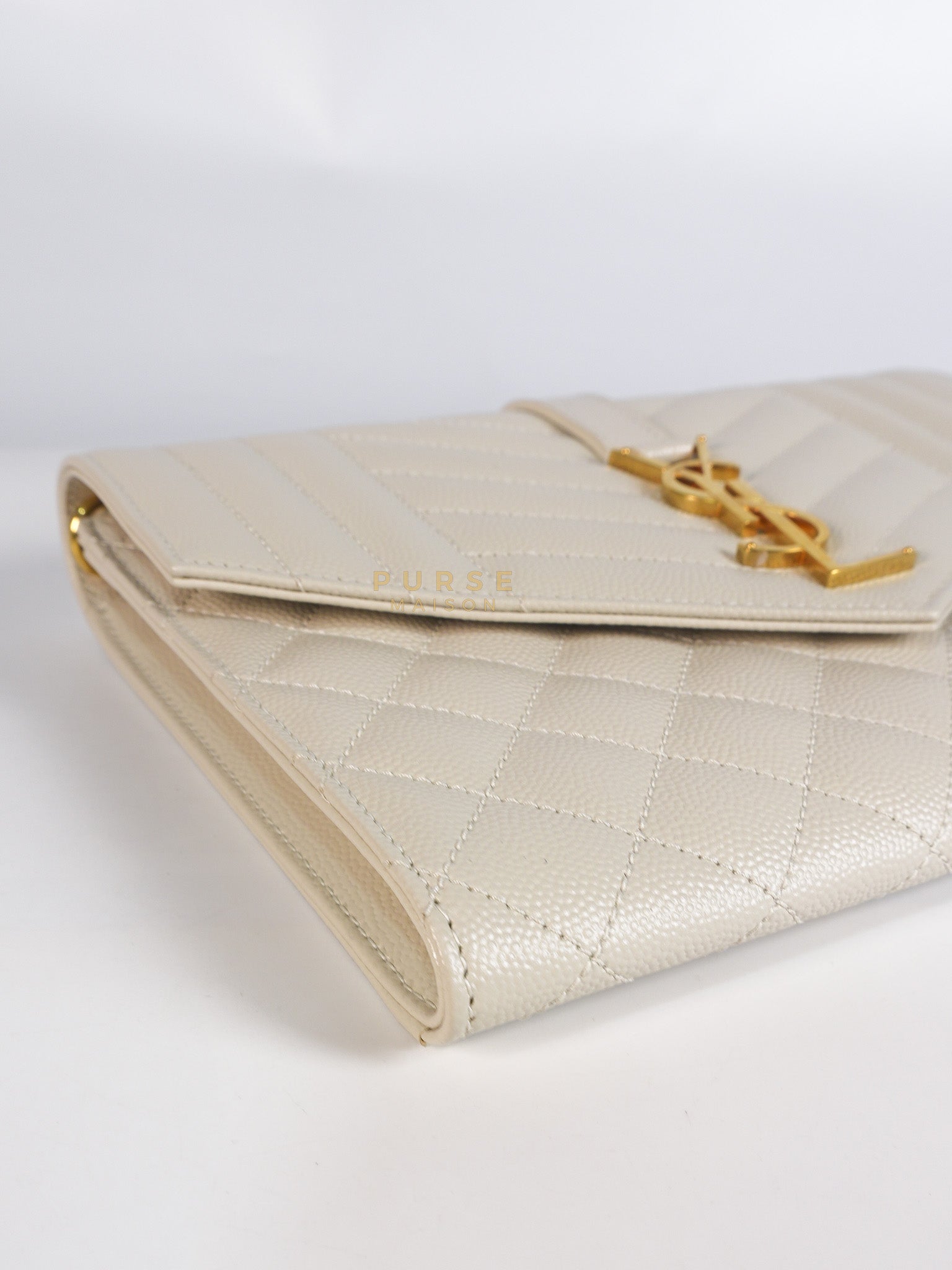Envelope Flap Pouch in White Mix Matelassé Grain De Poudre Leather & Gold Hardware | Purse Maison Luxury Bags Shop