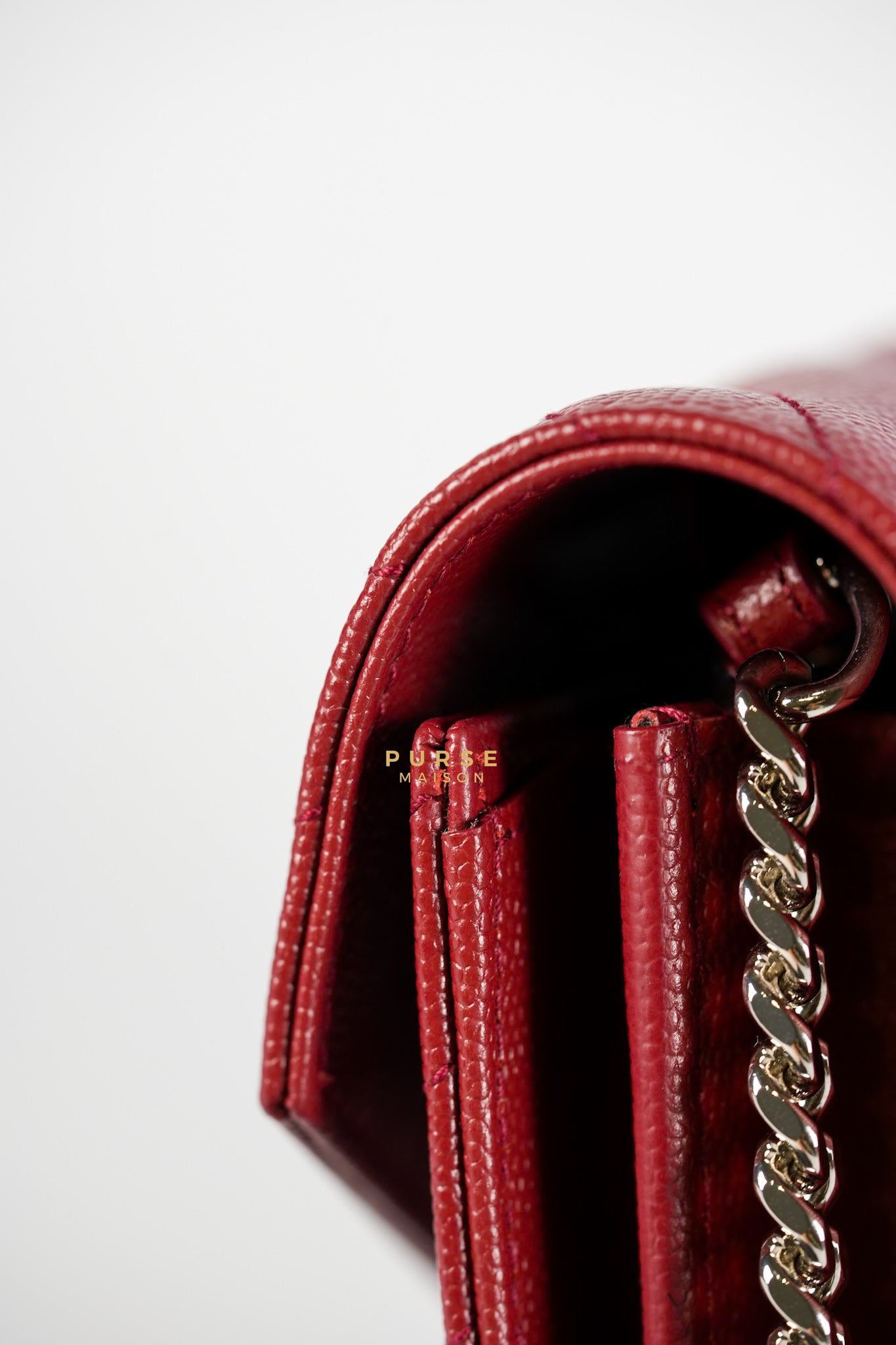 Envelope Wallet on Chain in Red | Purse Maison Luxury Bags Shop