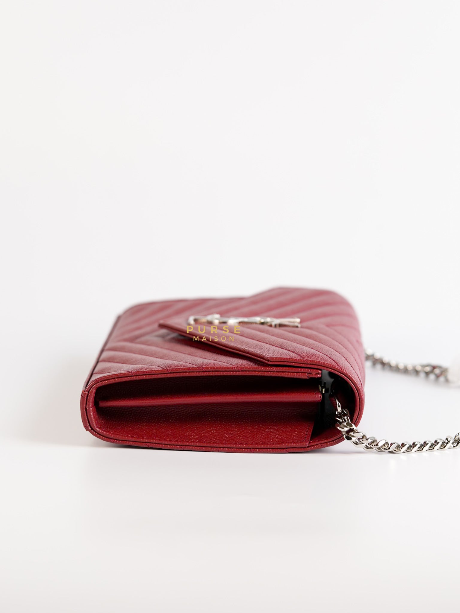 Envelope Wallet on Chain in Red | Purse Maison Luxury Bags Shop