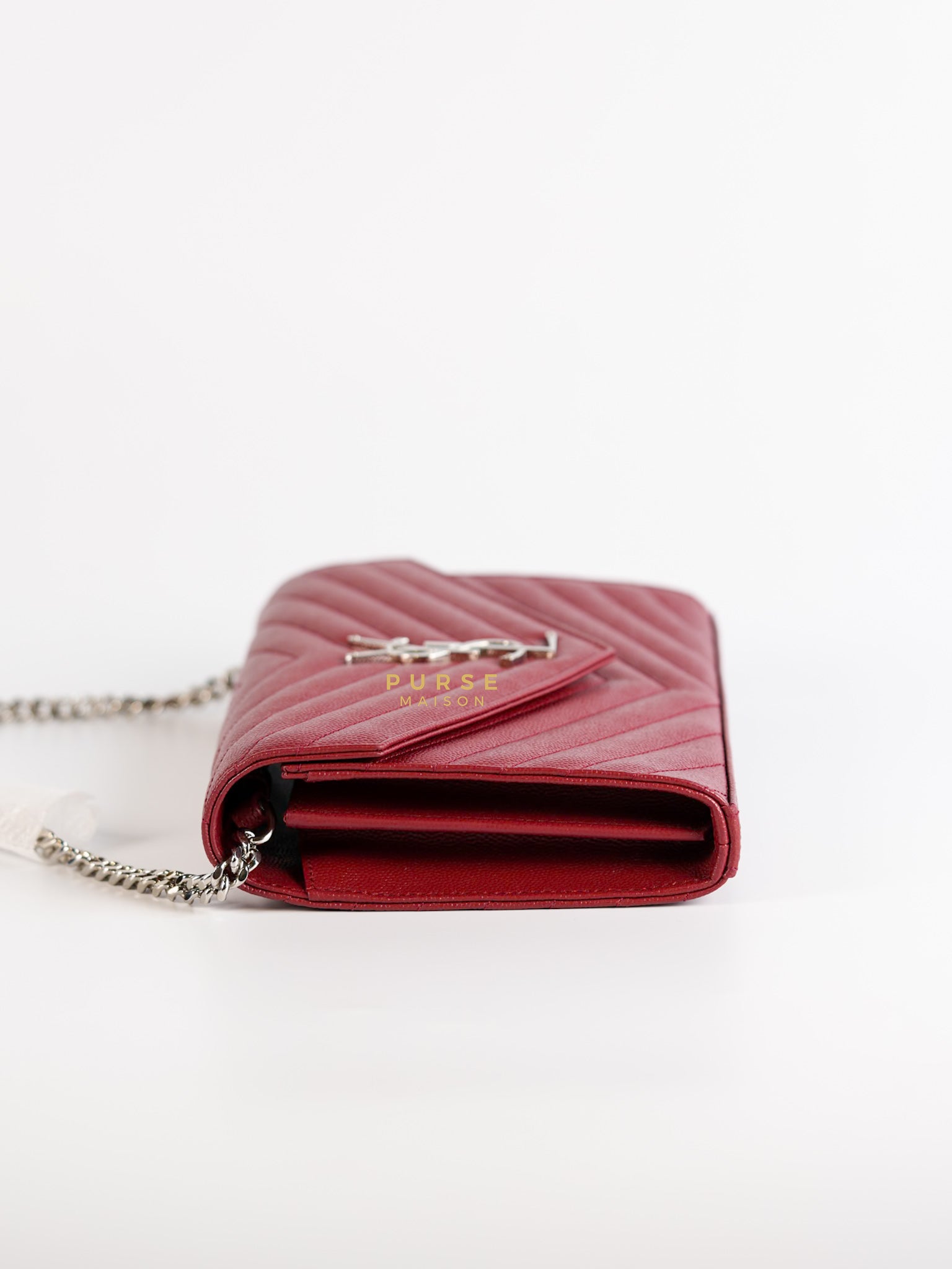 Envelope Wallet on Chain in Red | Purse Maison Luxury Bags Shop