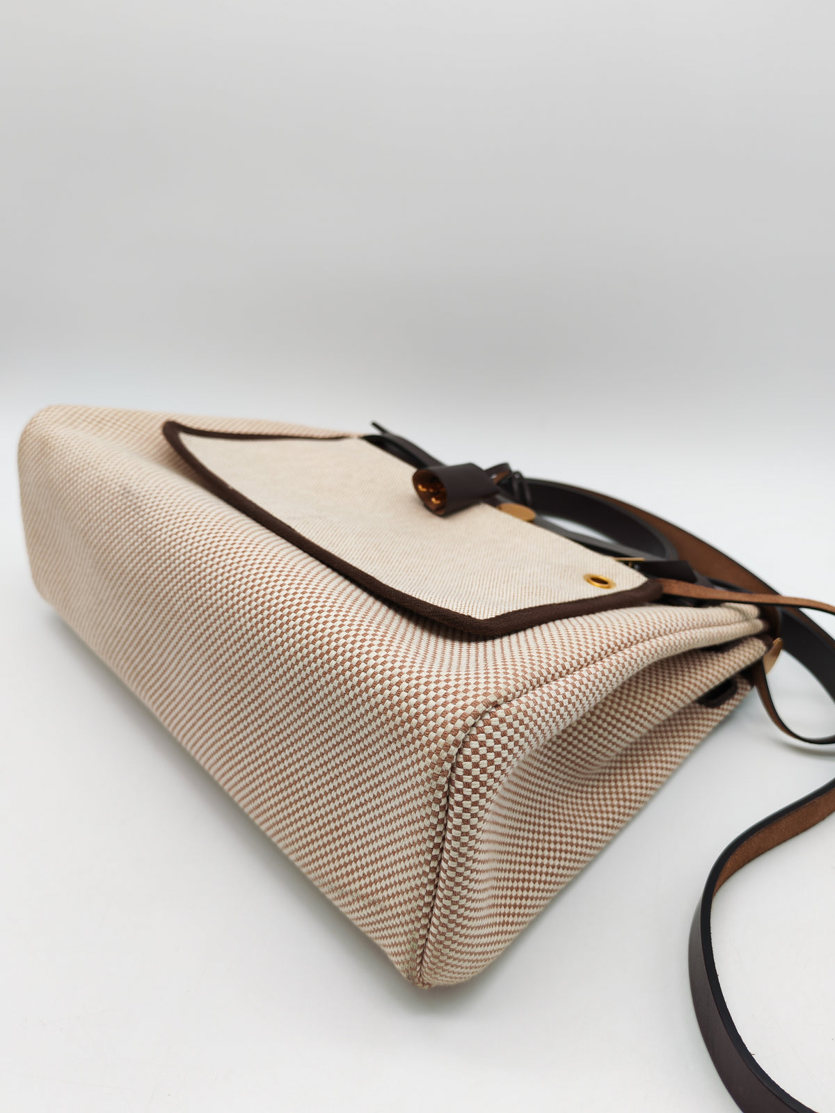 Hermès Herbag Zip PM 31 Ecru, Beige Toile H Ebene Hunter Gold Hardware Stamp W (2024)