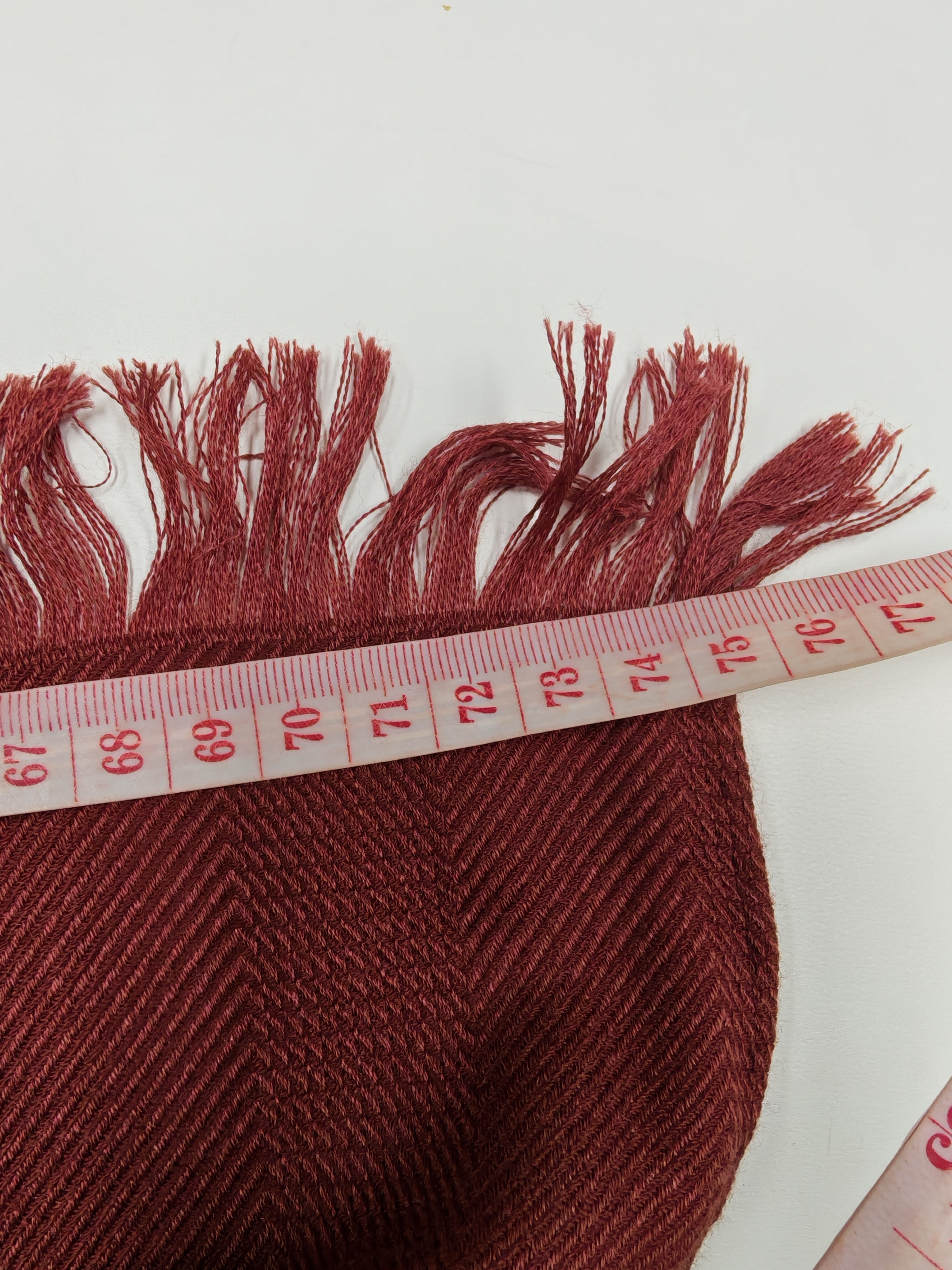 Etole New Libris Rouge Shawl (210cm x 75cm) | Purse Maison Luxury Bags Shop