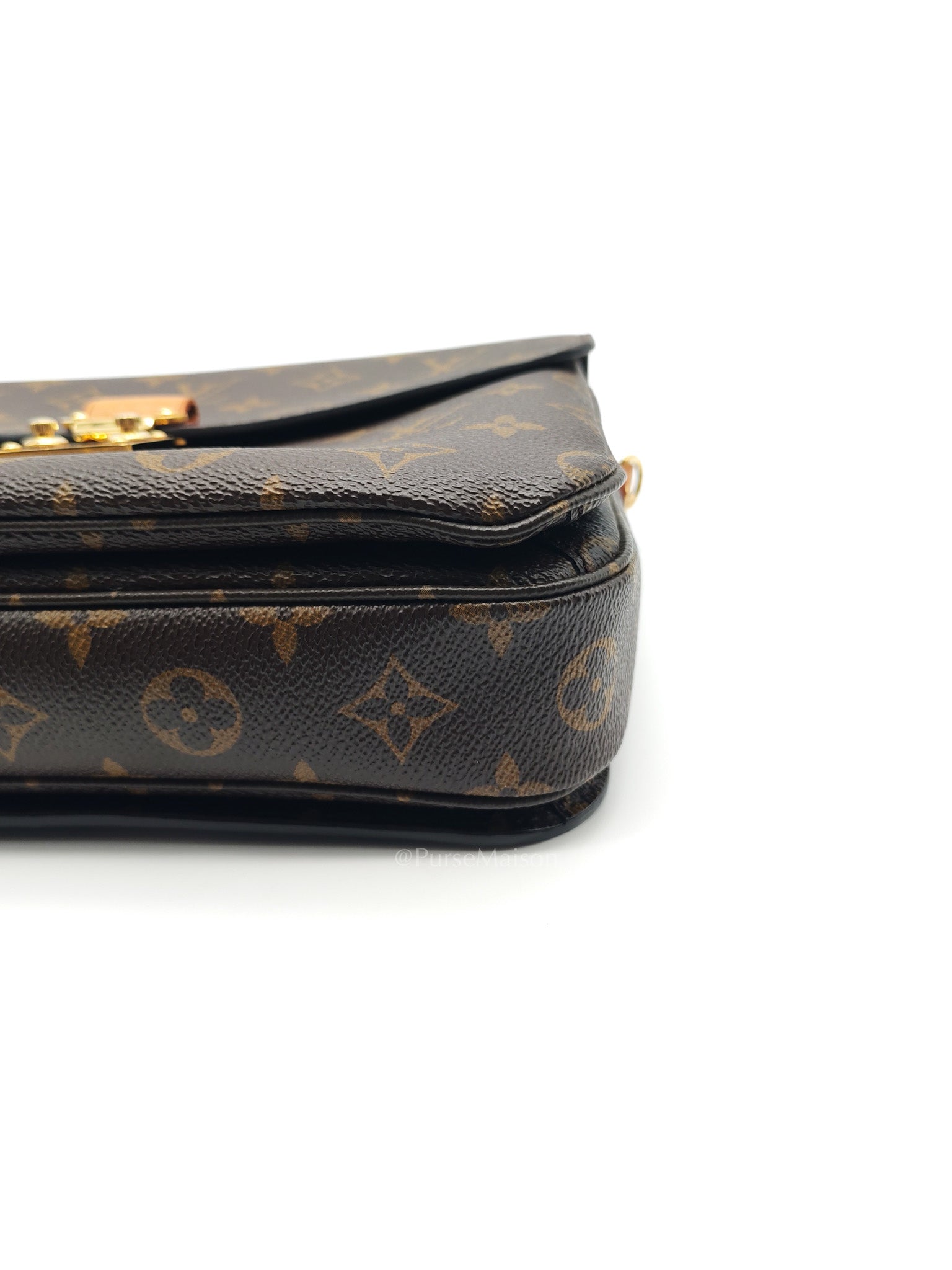 Pochette Metis in Monogram Canvas and Gold Hardware (Datecode: SR0138)