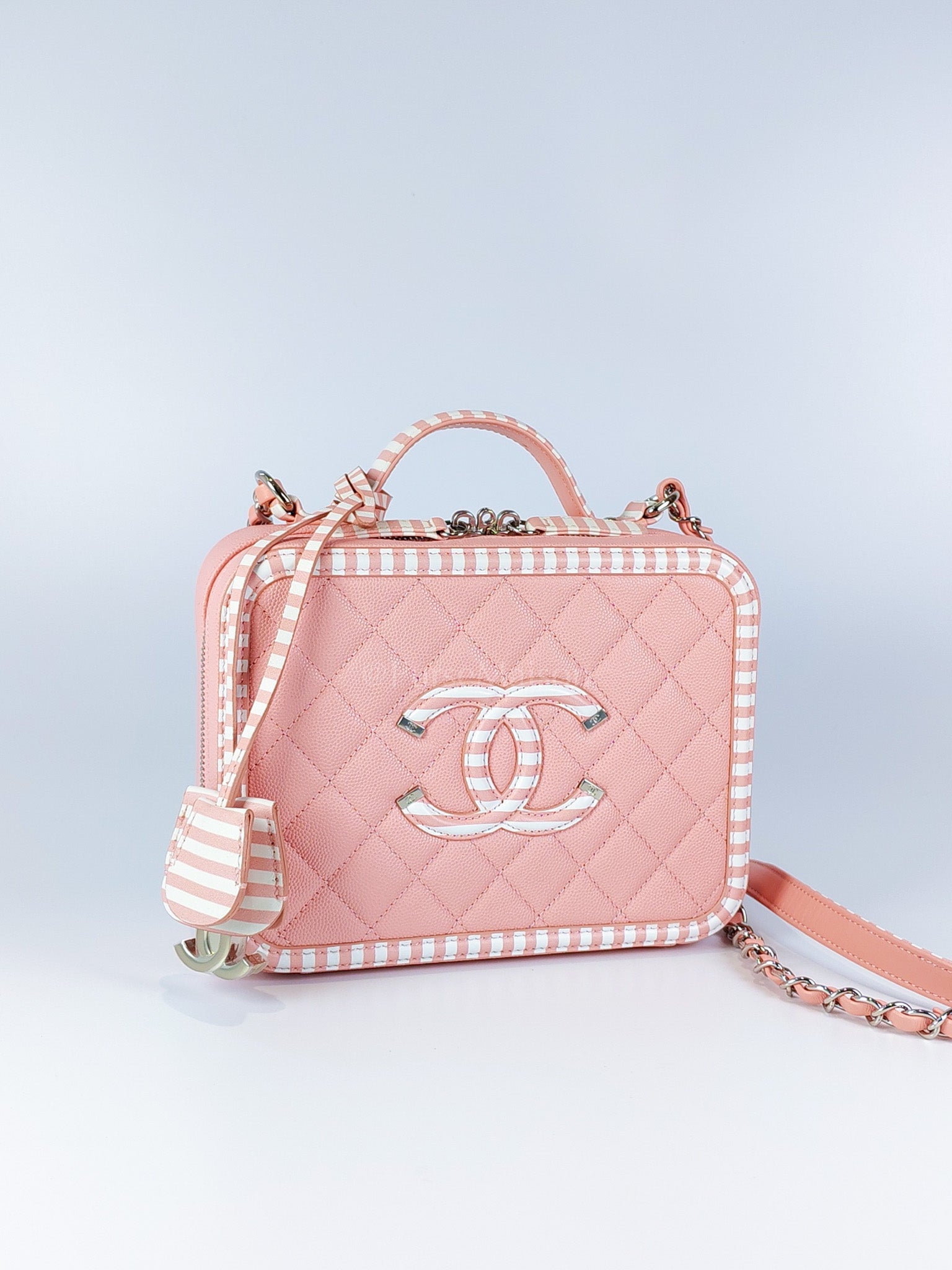 Filigree Vanity Case in Medium Pink Caviar Leather and Silver Hardware Series 26 | Purse Maison Luxury Bags Shop