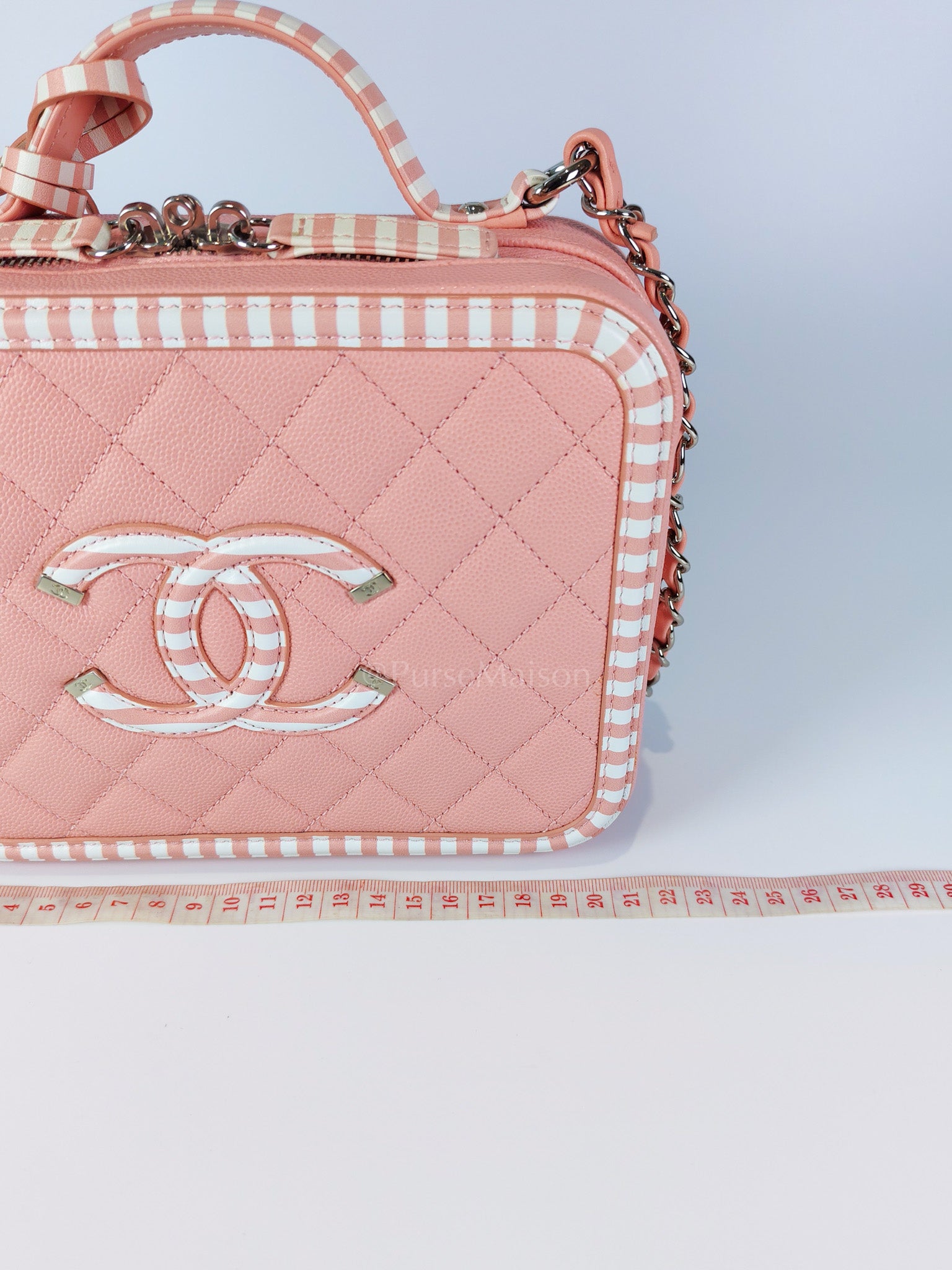 Filigree Vanity Case in Medium Pink Caviar Leather and Silver Hardware Series 26 | Purse Maison Luxury Bags Shop