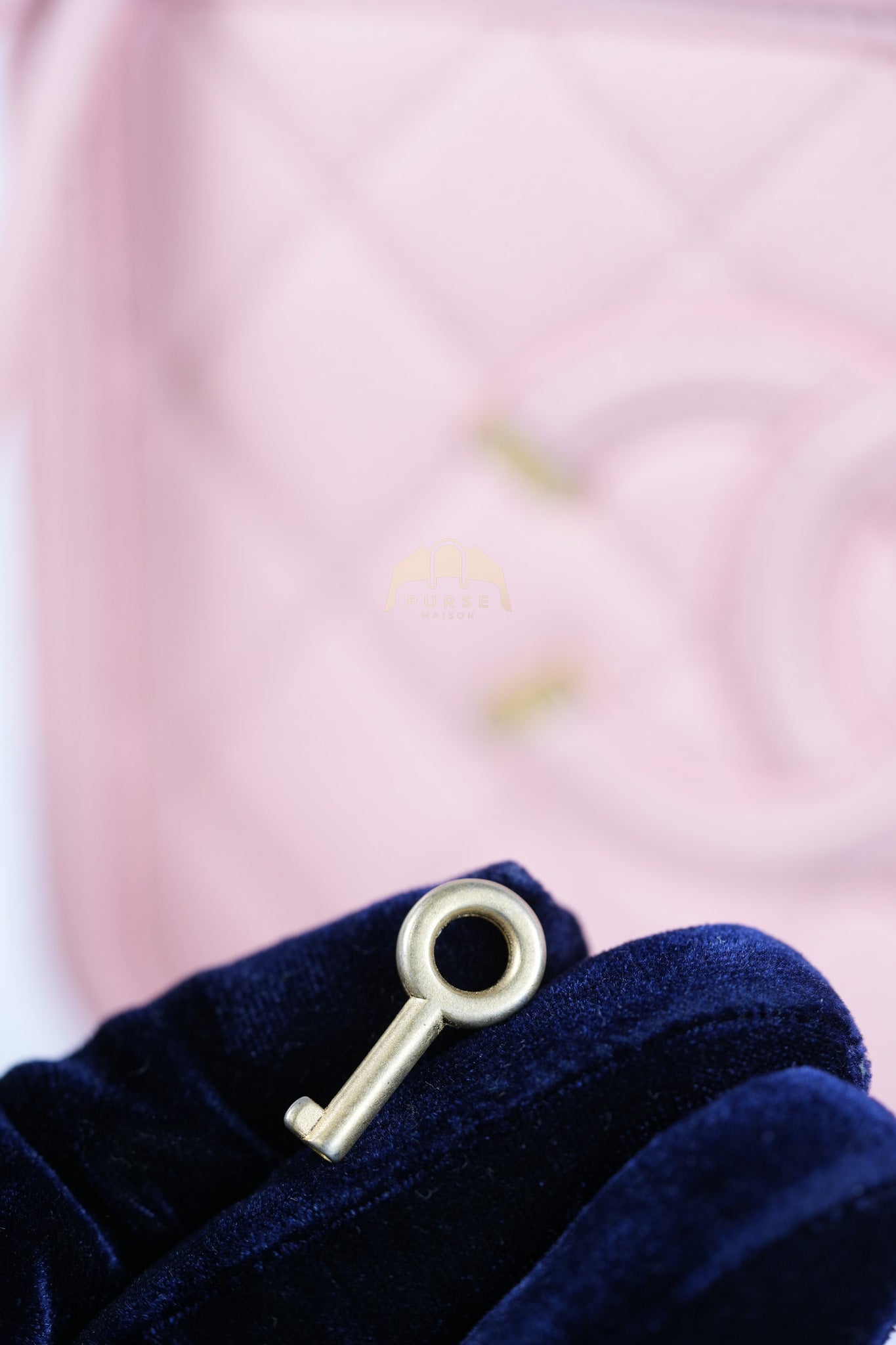 Filigree Vanity Case Small in Pink Caviar Leather Aged Gold Hardware Series 27 | Purse Maison Luxury Bags Shop