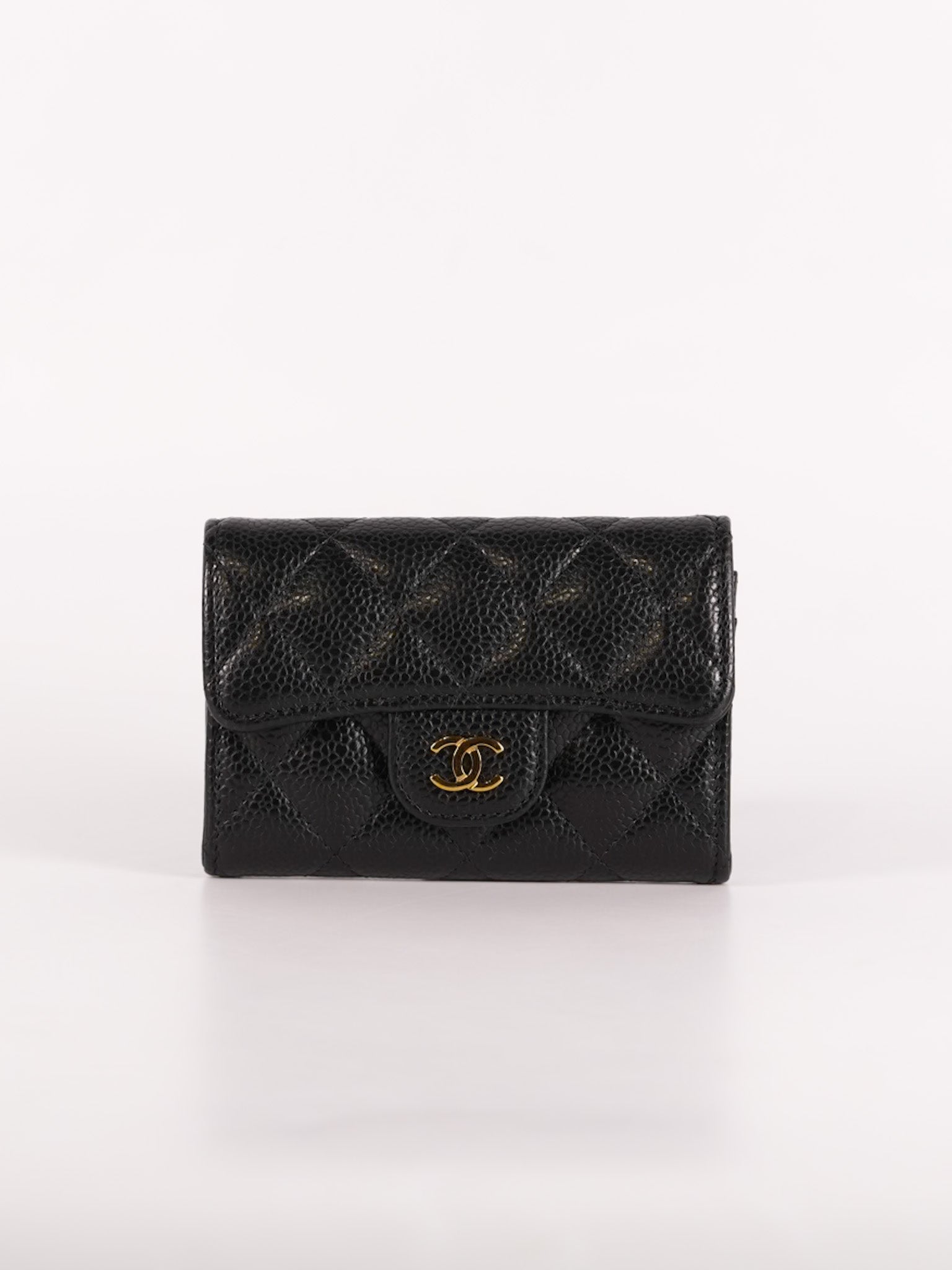Flap Card Holder in Black Caviar Leather and Gold Hardware (Microchip) | Purse Maison Luxury Bags Shop