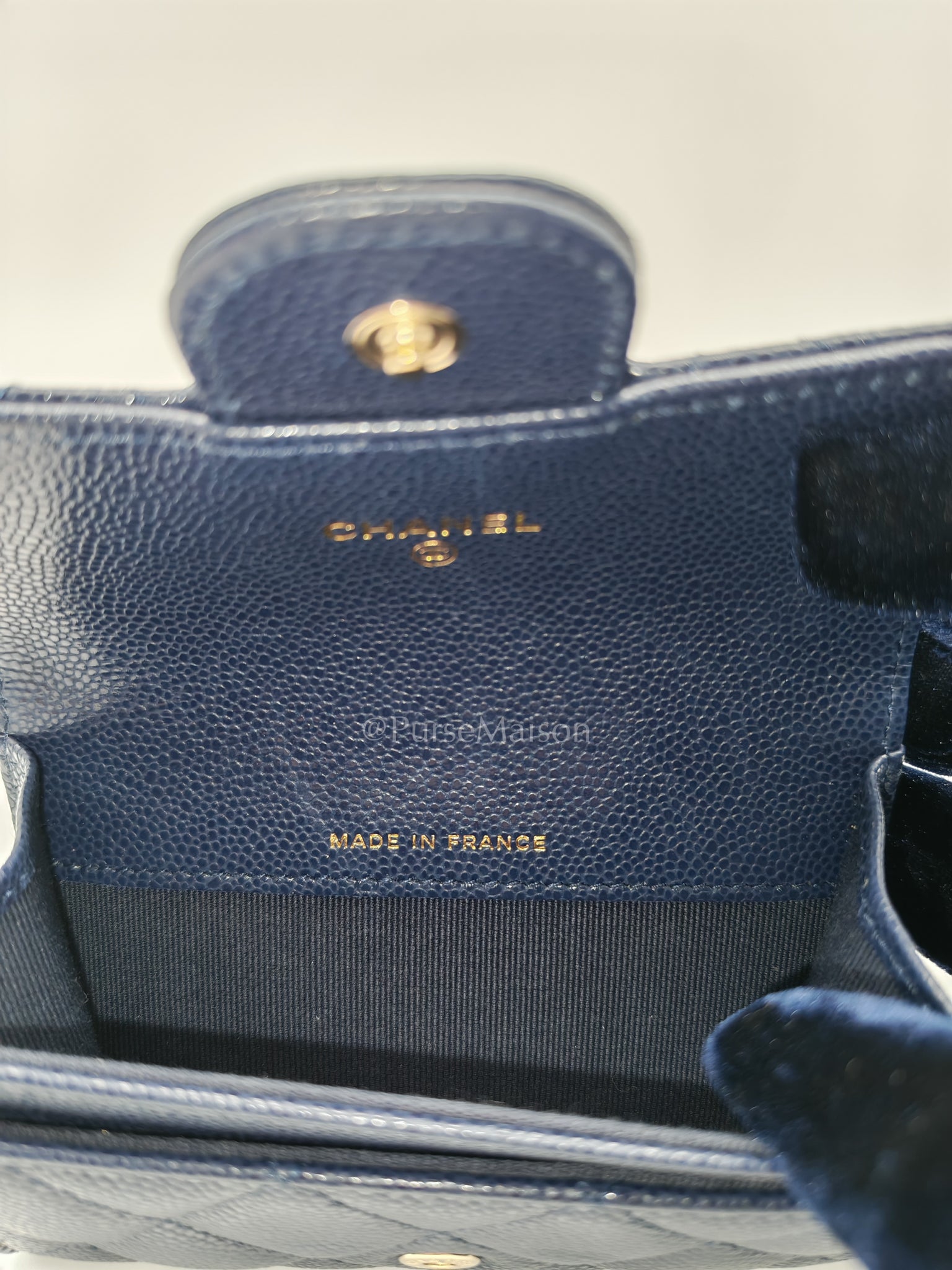Flap Card Holder in Navy Blue Caviar Leather and Gold Hardware (Microchip) | Purse Maison Luxury Bags Shop