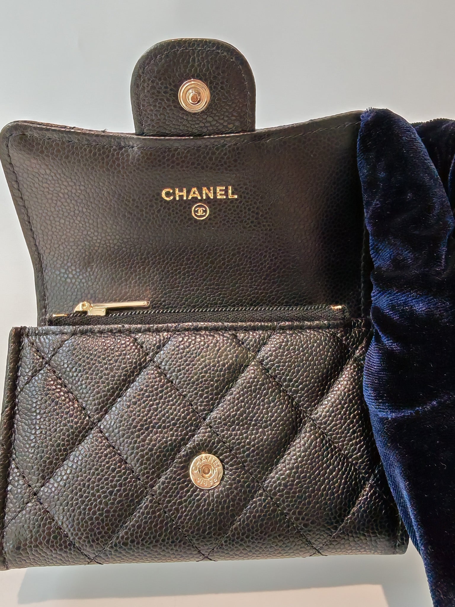 Flap Card Holder with Zipper in Black Caviar Leather & Gold Hardware Microchip(L1****70) | Purse Maison Luxury Bags Shop