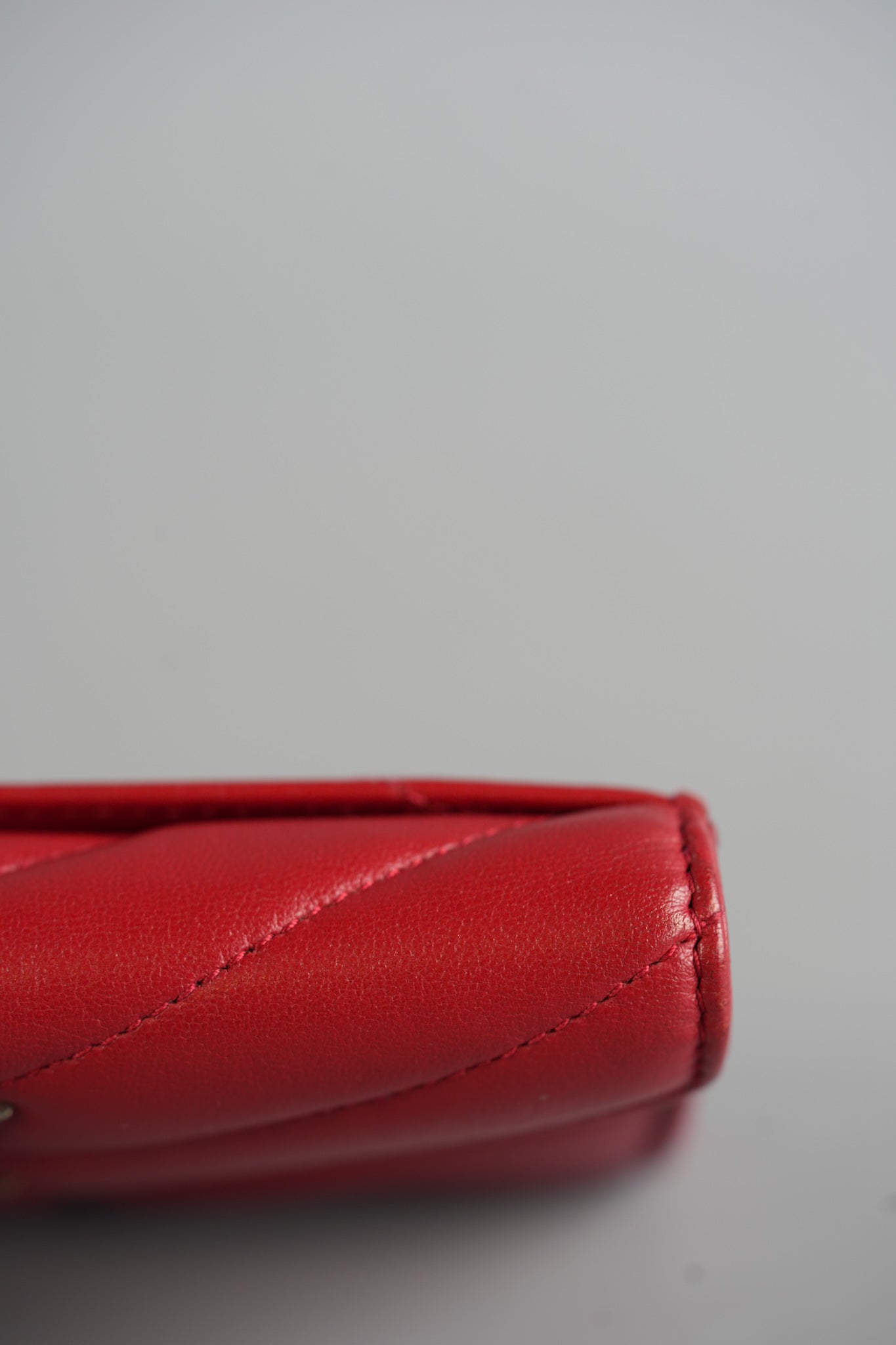 Flap Wallet in Red Lambskin Leather | Purse Maison Luxury Bags Shop