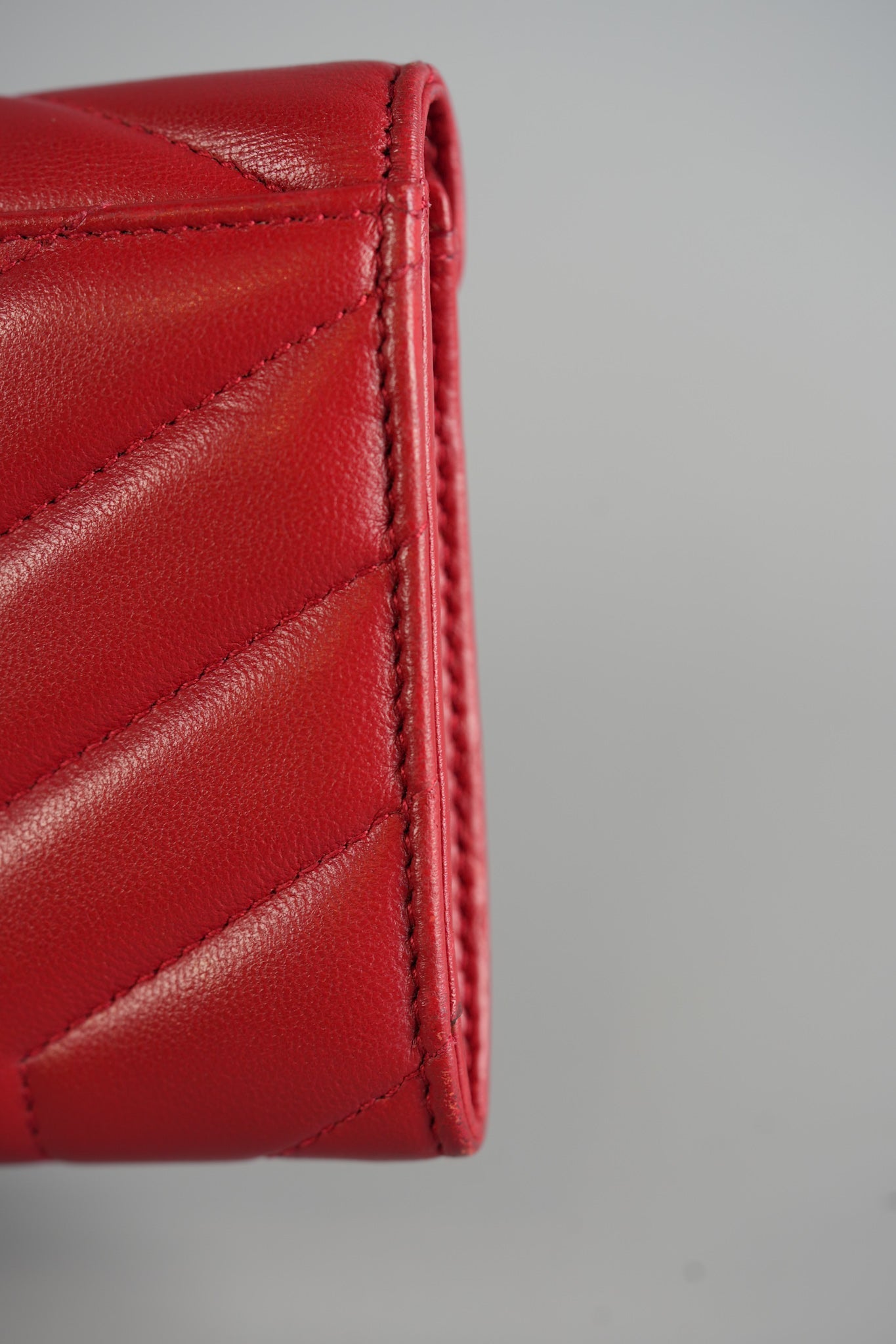 Flap Wallet in Red Lambskin Leather | Purse Maison Luxury Bags Shop