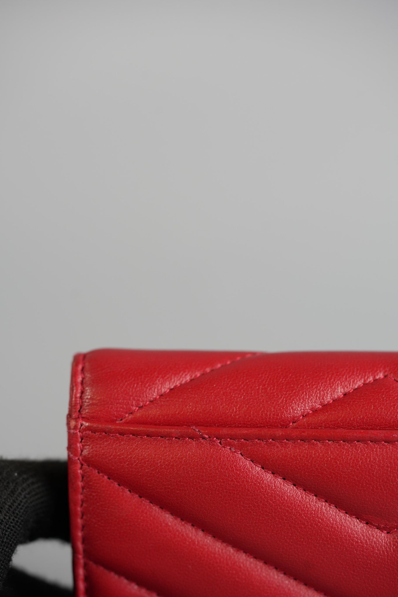 Flap Wallet in Red Lambskin Leather | Purse Maison Luxury Bags Shop