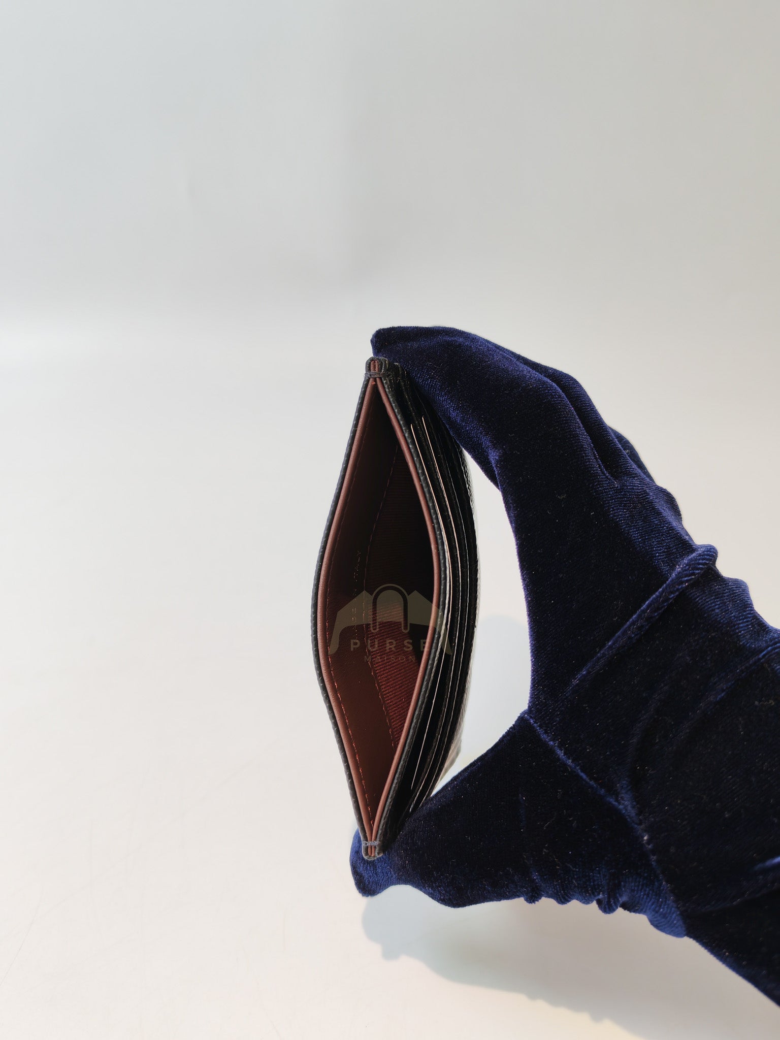 Flat Card Holder(Medium 7 Slots) in Black Caviar Leather & Gold Hardware (Microchip) | Purse Maison Luxury Bags Shop