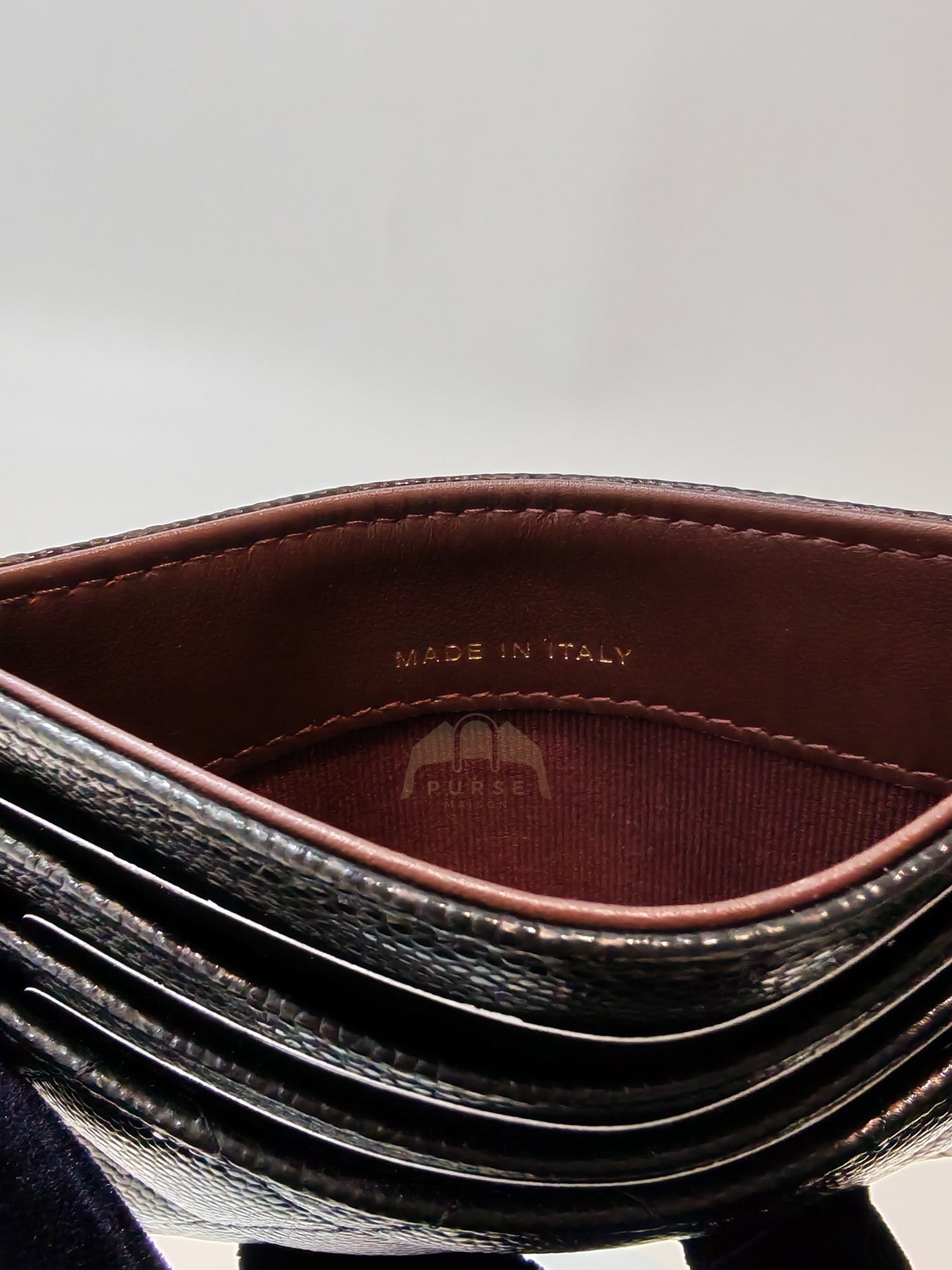 Flat Card Holder(Medium 7 Slots) in Black Caviar Leather & Gold Hardware (Microchip) | Purse Maison Luxury Bags Shop