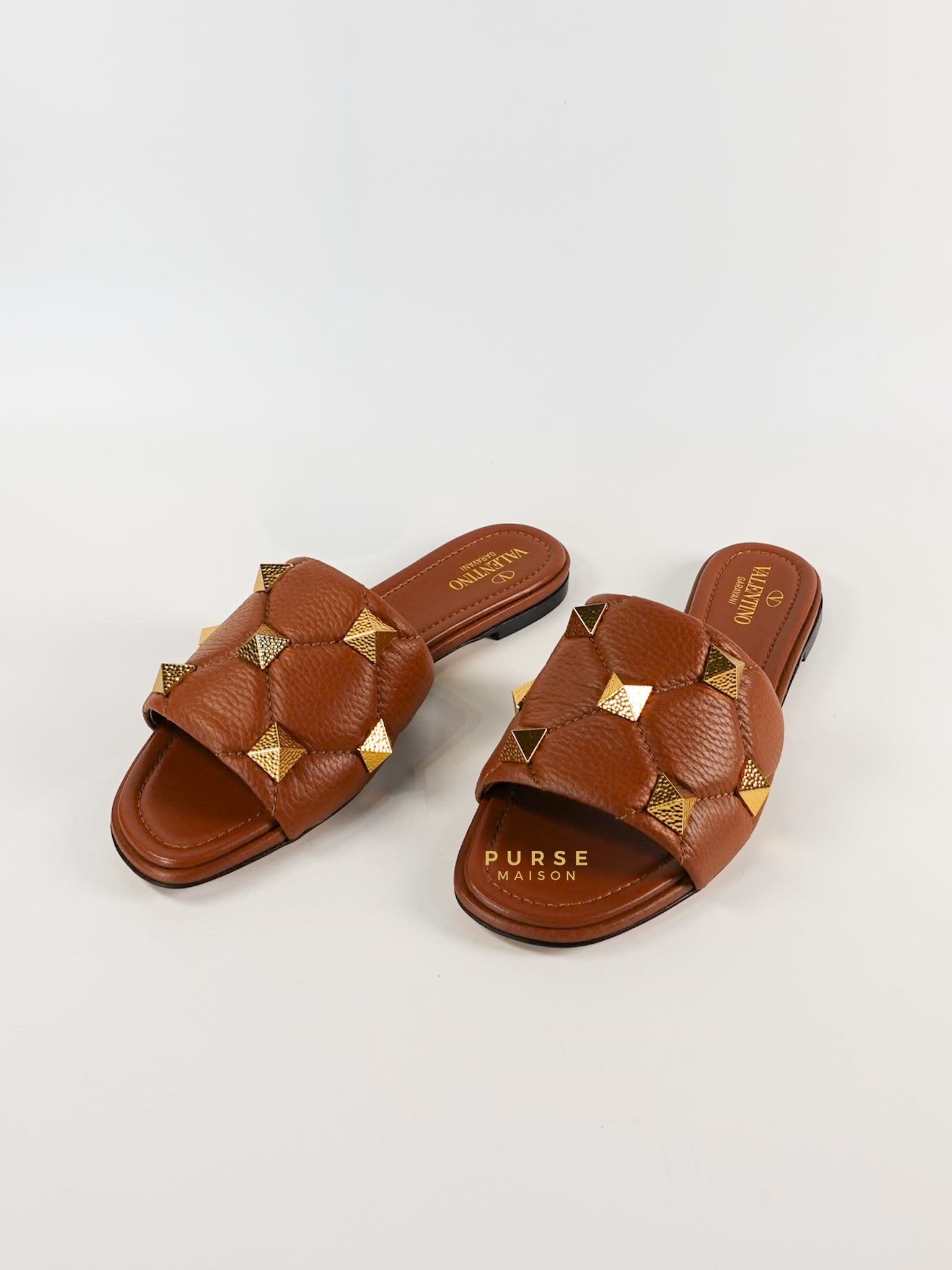Flat Roman Stud Slide Sandals in Quilted Grain Calfskin Size