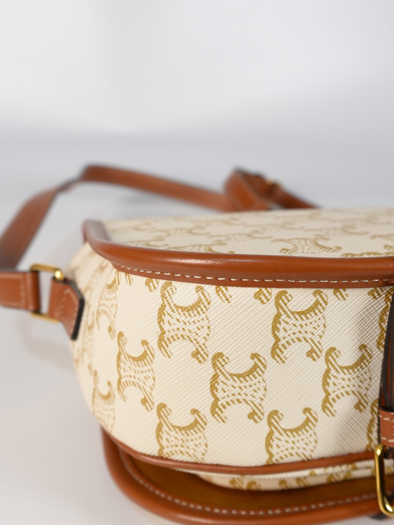 Folco Medium in Triomphe Canvas White Calfskin Leather | Purse Maison Luxury Bags Shop