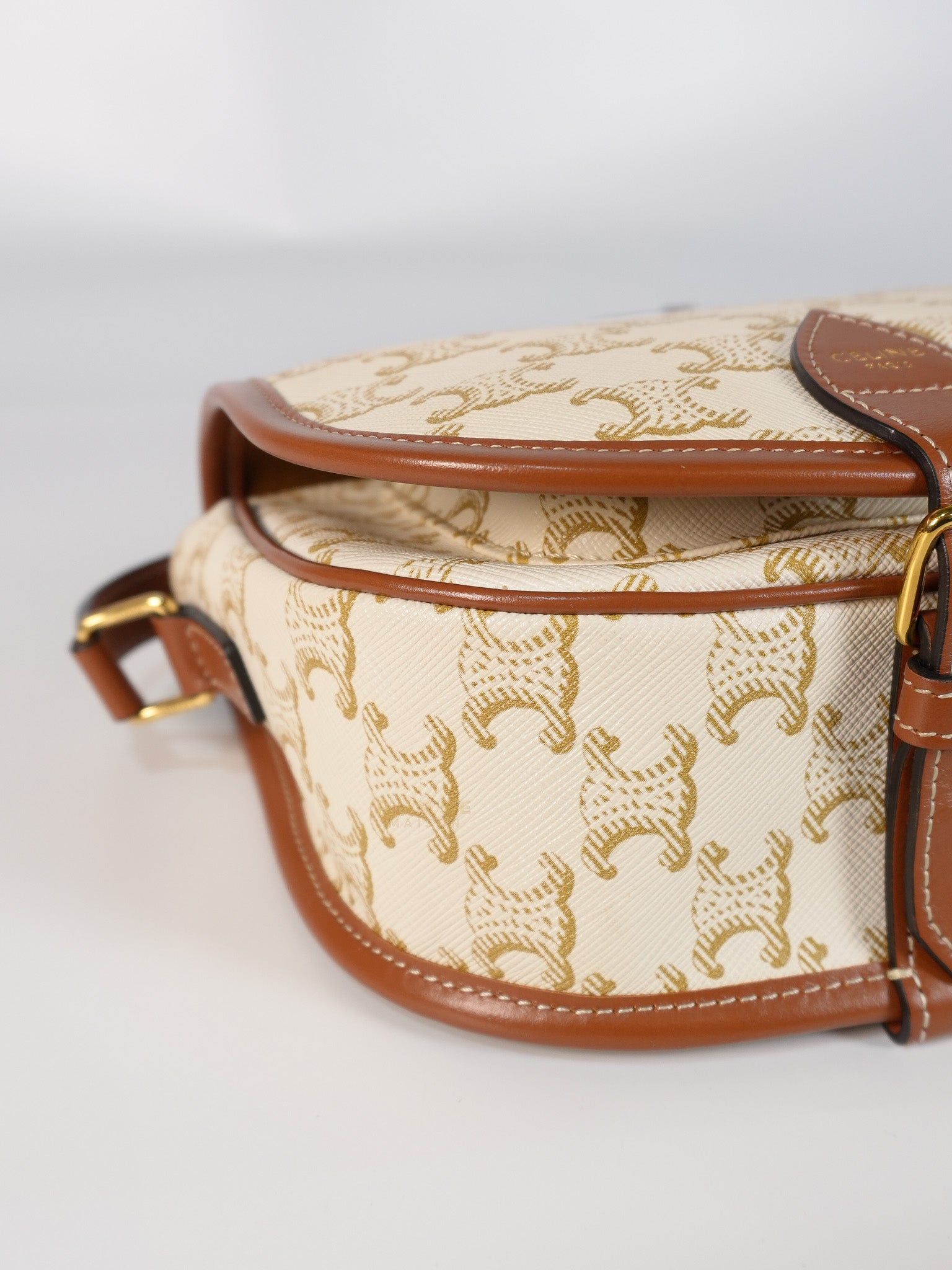 Folco Medium in Triomphe Canvas White Calfskin Leather | Purse Maison Luxury Bags Shop