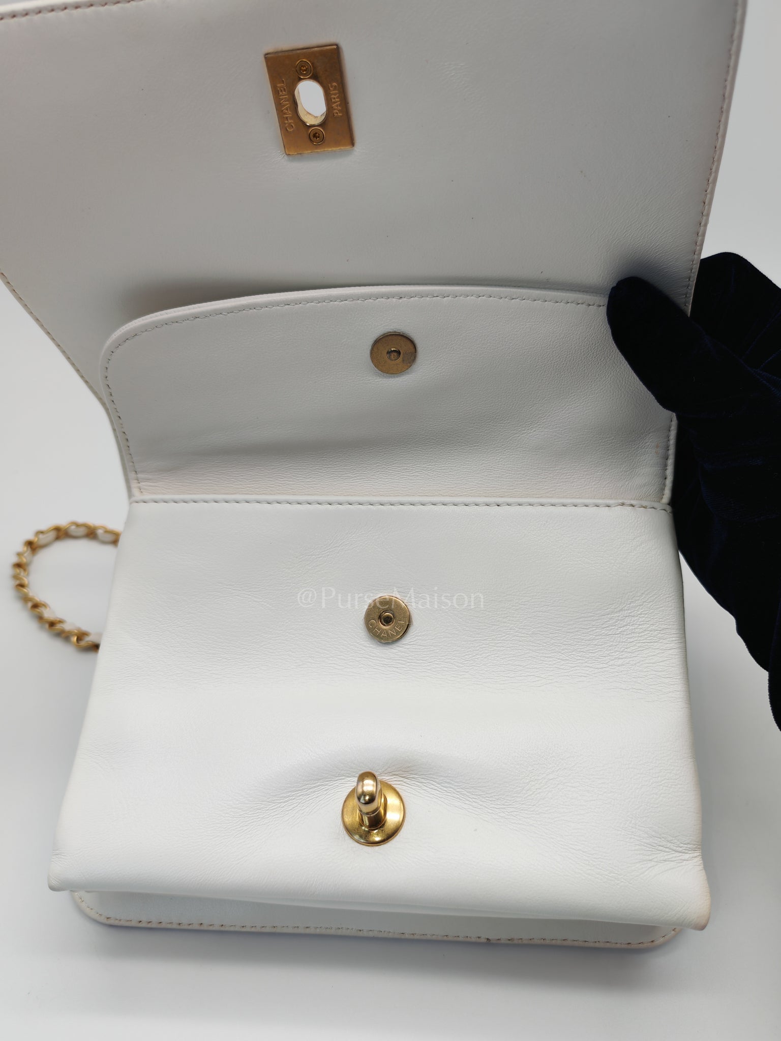Full Flap Top Handle in White Caviar Calfskin Leather and Aged Gold Hardware (Microchip) | Purse Maison Luxury Bags Shop