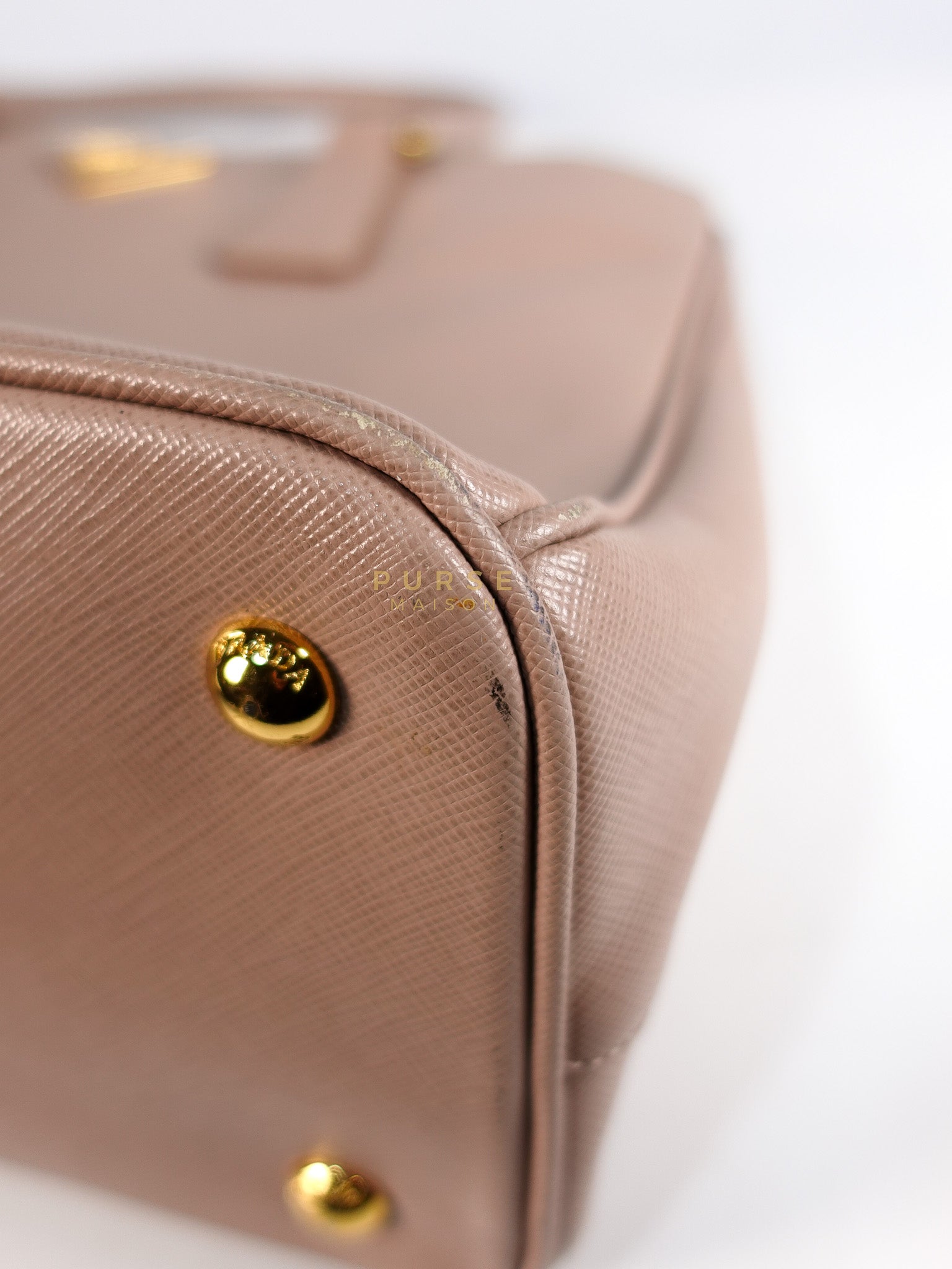 Galleria 2way Tote Bag Large in Light Pink Saffiano Leather & Gold Hardware | Purse Maison Luxury Bags Shop