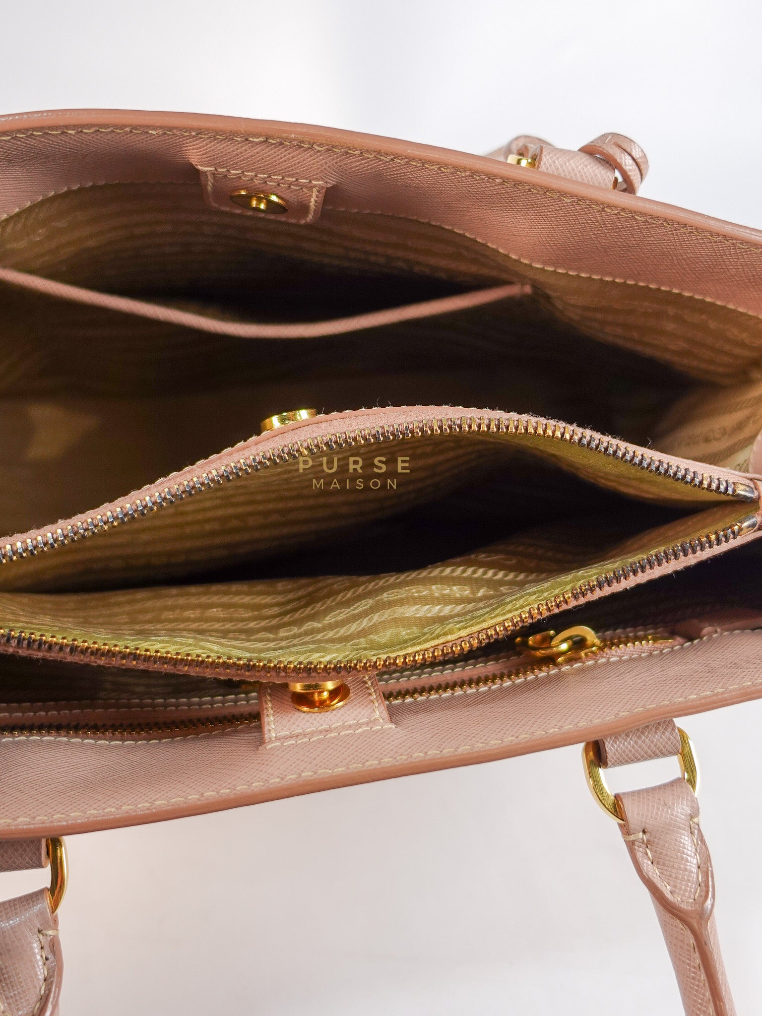 Galleria 2way Tote Bag Large in Light Pink Saffiano Leather & Gold Hardware | Purse Maison Luxury Bags Shop