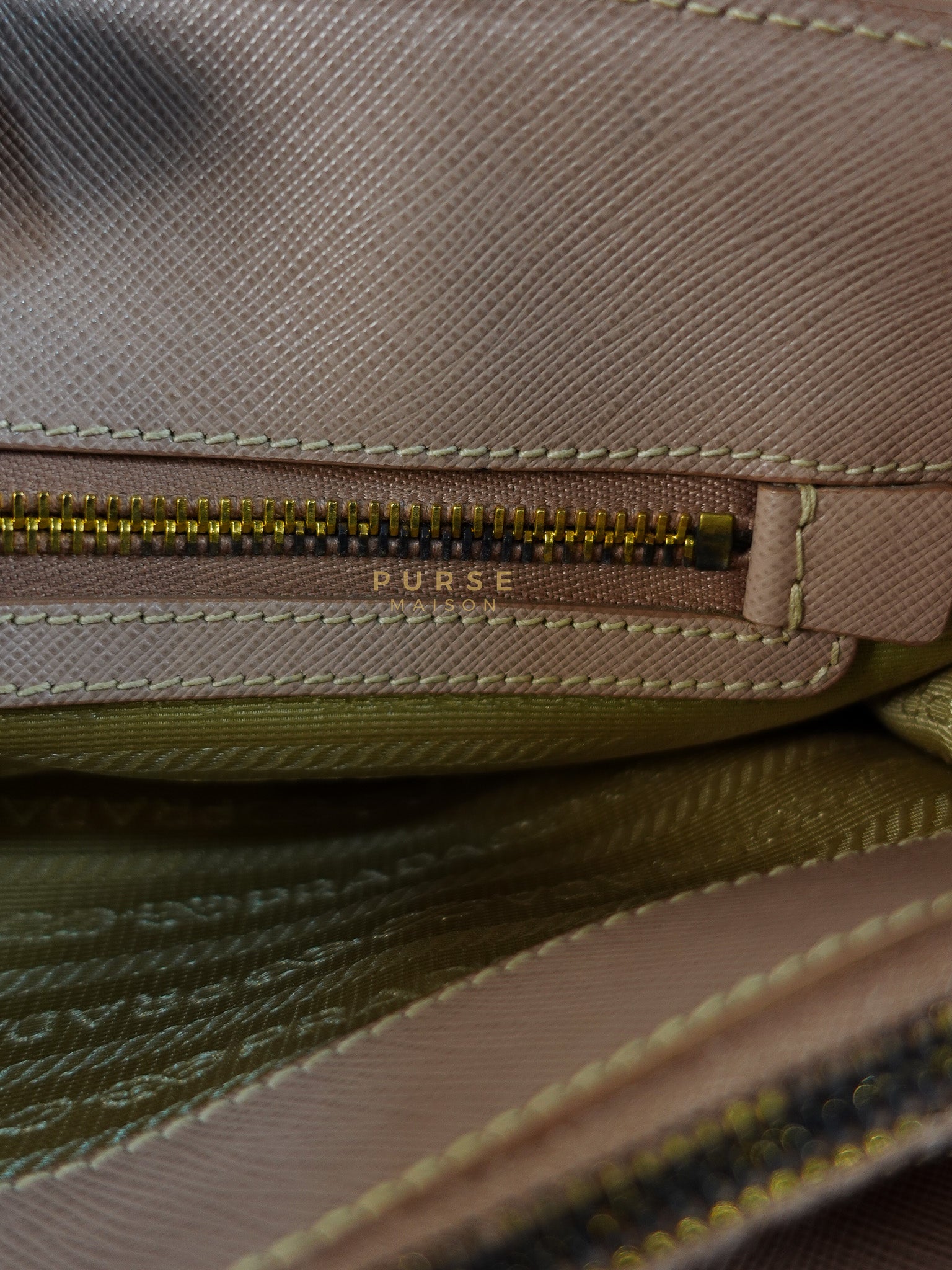 Galleria 2way Tote Bag Large in Light Pink Saffiano Leather & Gold Hardware | Purse Maison Luxury Bags Shop