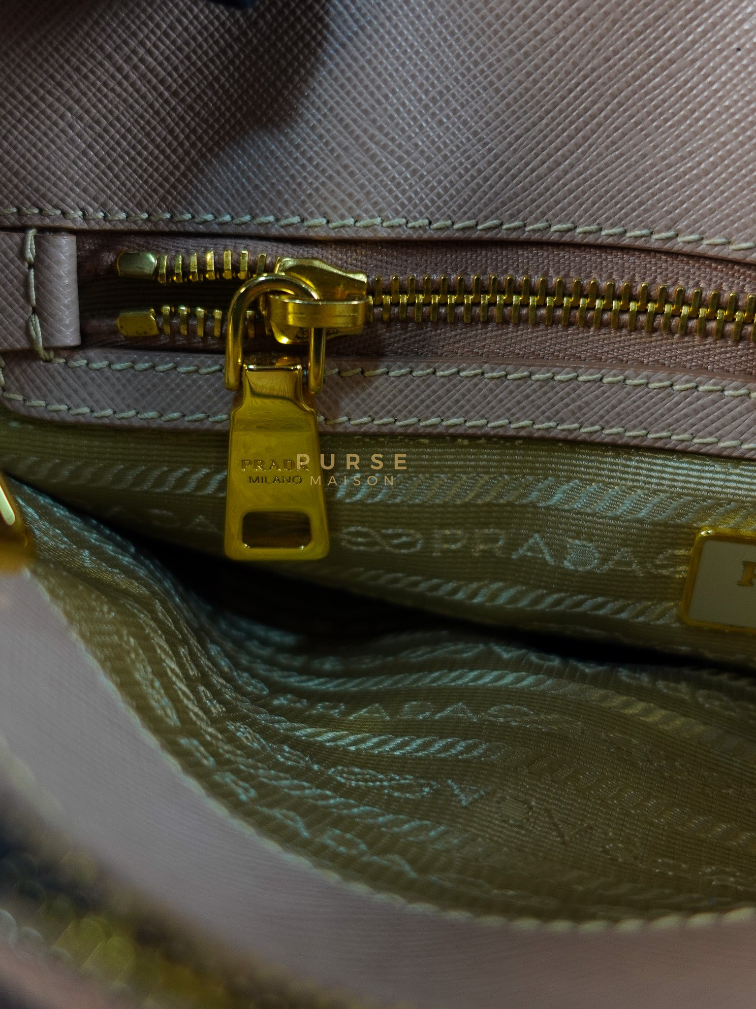Galleria 2way Tote Bag Large in Light Pink Saffiano Leather & Gold Hardware | Purse Maison Luxury Bags Shop