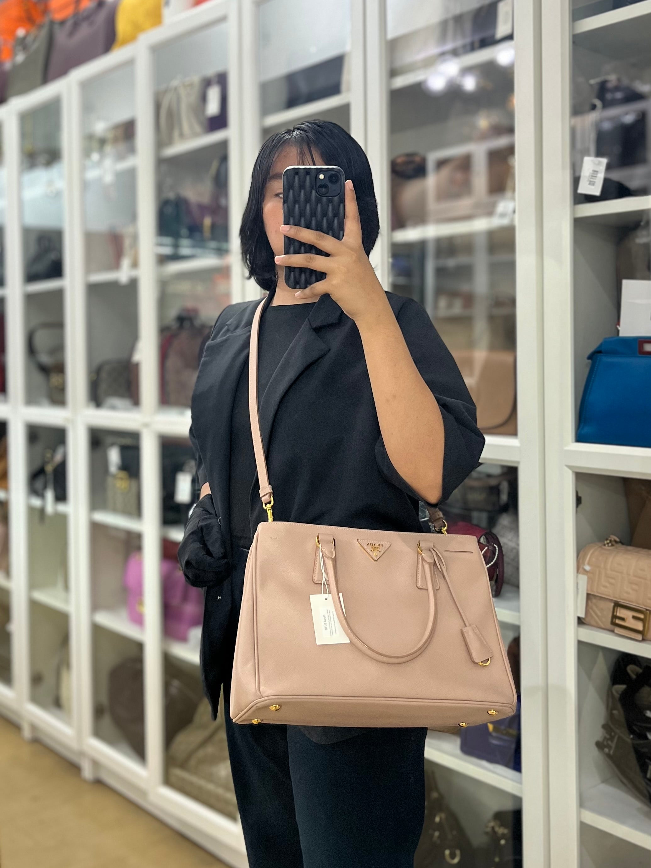 Galleria 2way Tote Bag Large in Light Pink Saffiano Leather & Gold Hardware | Purse Maison Luxury Bags Shop