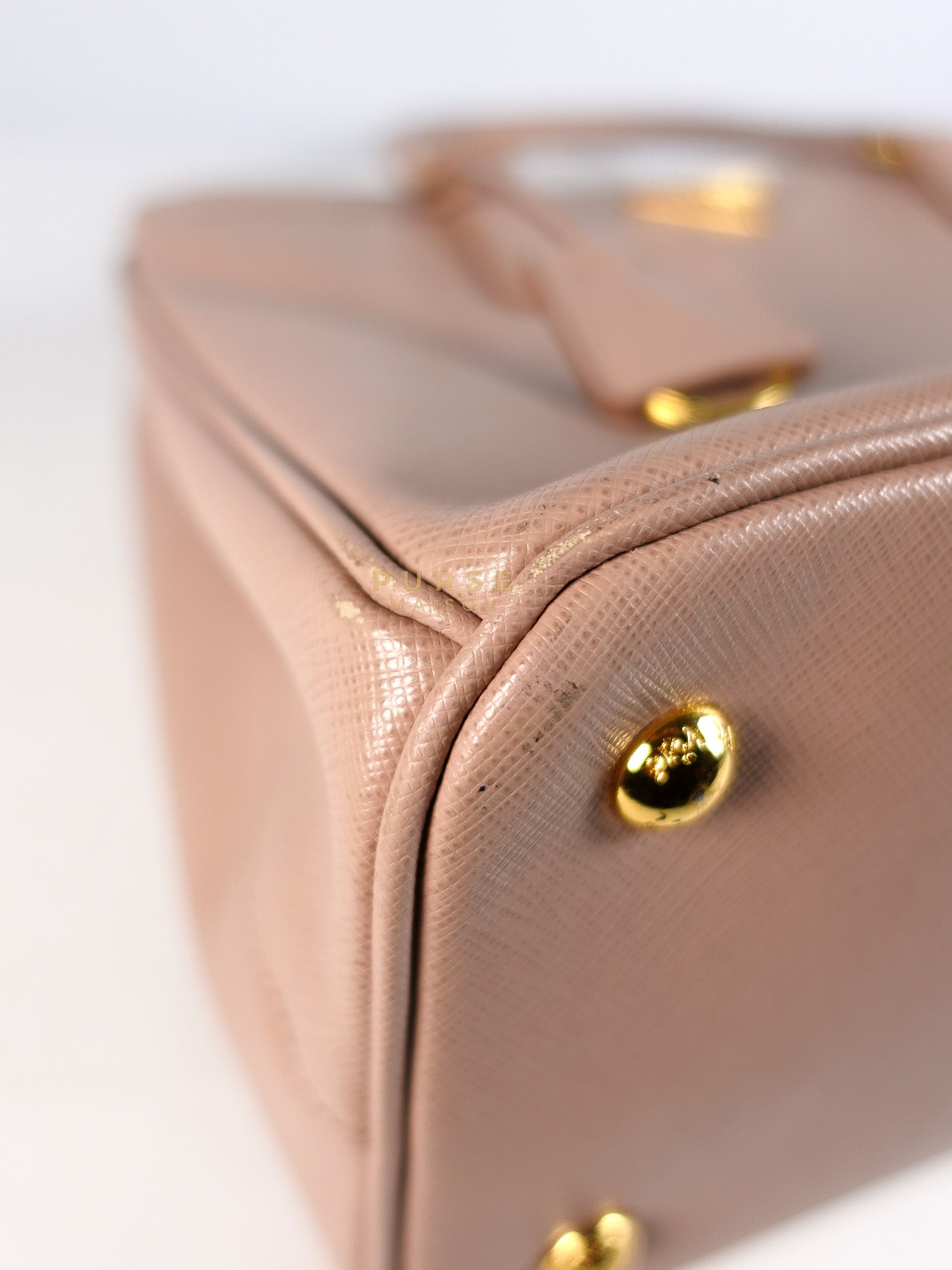 Galleria 2way Tote Bag Large in Light Pink Saffiano Leather & Gold Hardware | Purse Maison Luxury Bags Shop