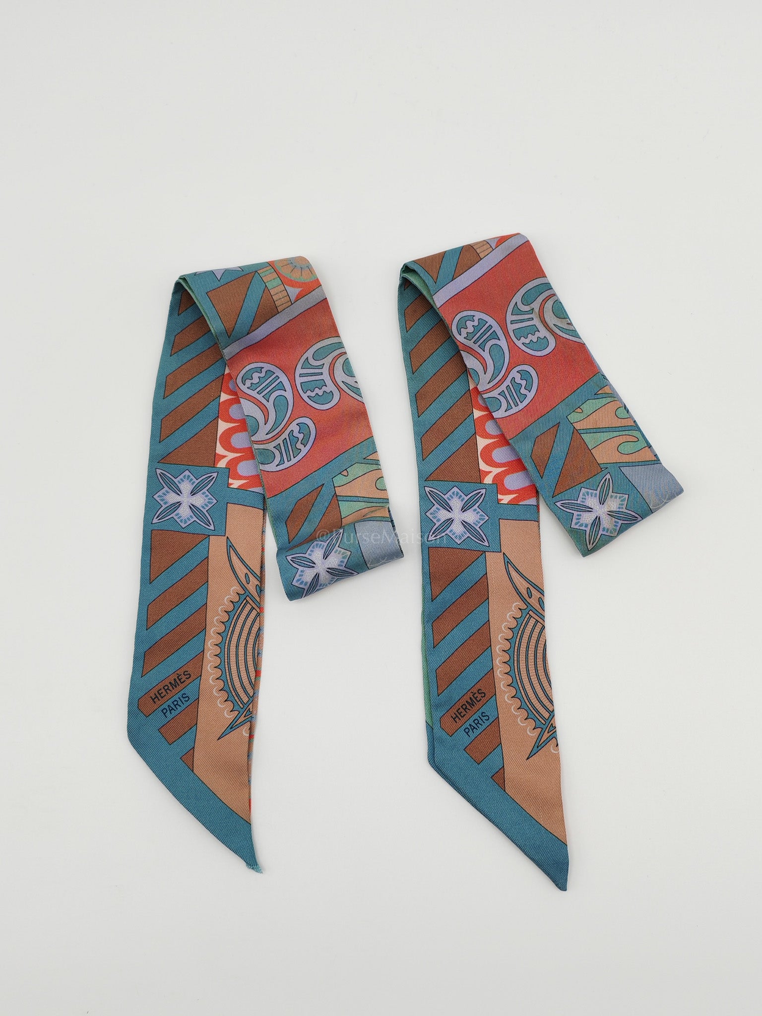 Geometrie Silk Twilly (Pair) | Purse Maison Luxury Bags Shop