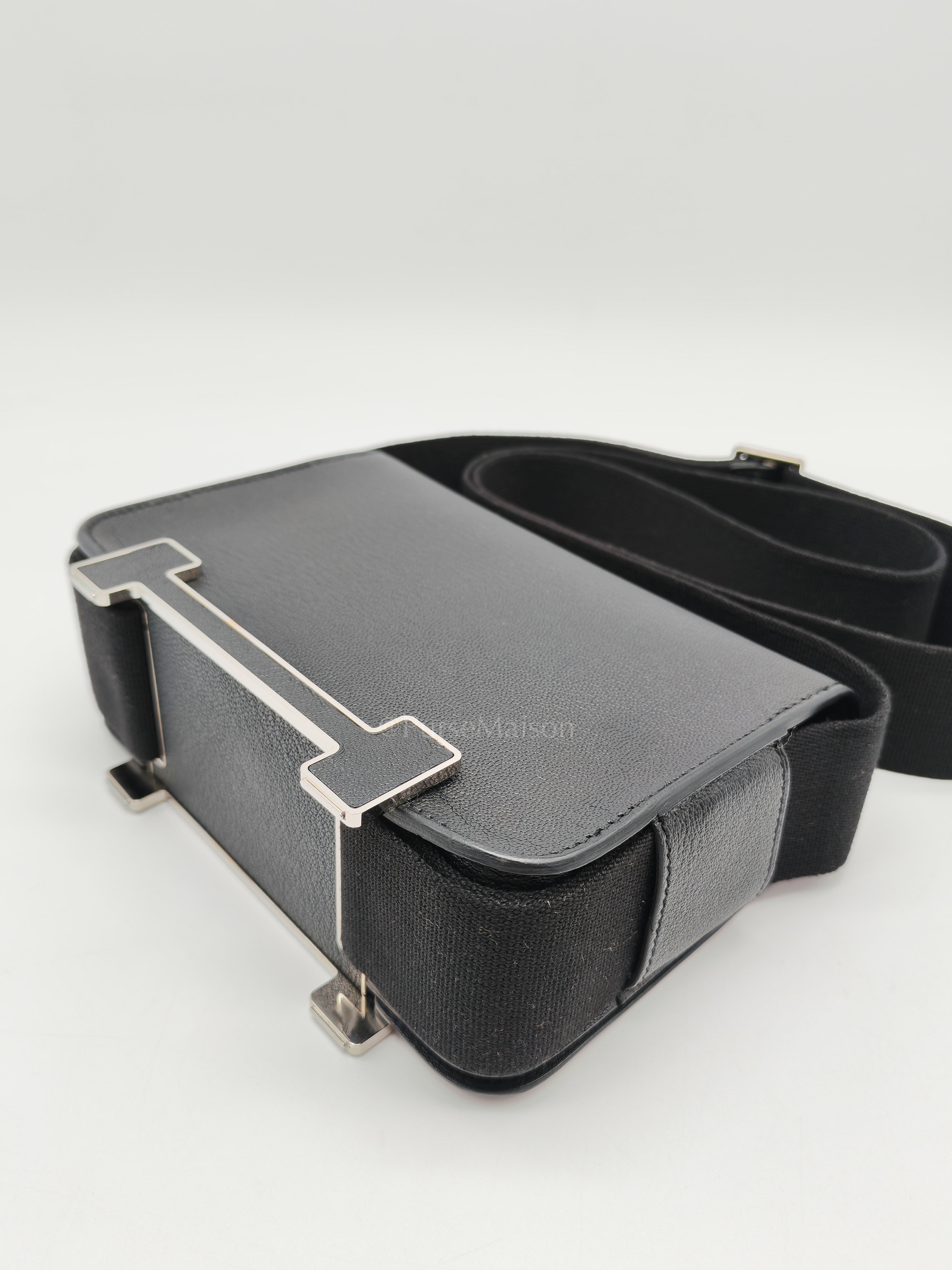 Geta in Black Chevre Mysore Leather and Palladium Hardware Stamp B (2023) | Purse Maison Luxury Bags Shop