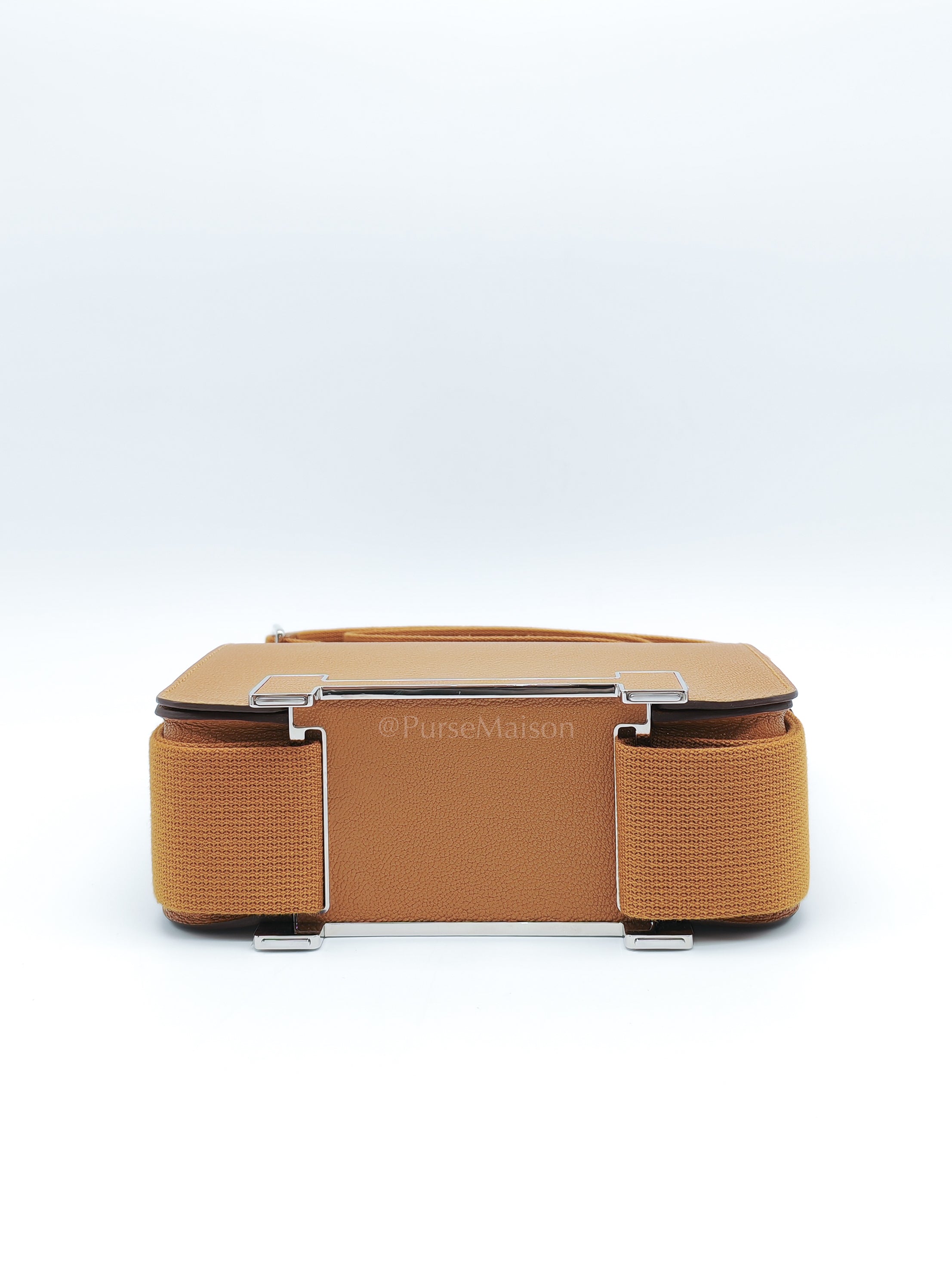 Geta in Caramel Chyvre Mysore Leather & Palladium Hardware Stamp U (2022) | Purse Maison Luxury Bags Shop