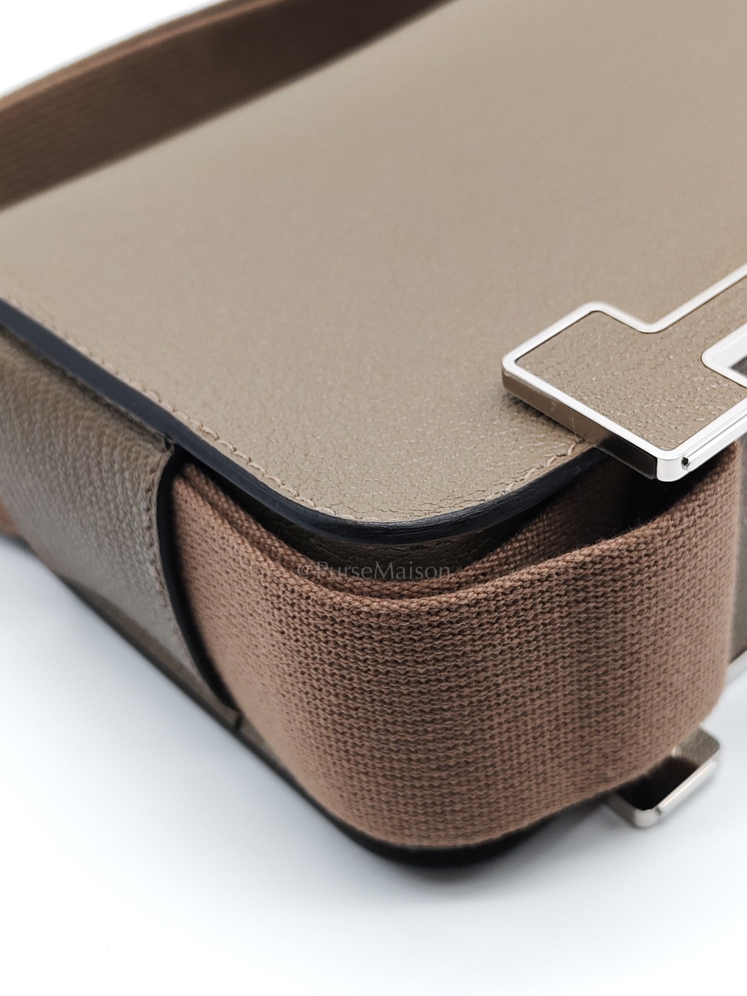 Geta in Etoupe Chevre Mysore Leather & Palladium Hardware Stamp B(2023) | Purse Maison Luxury Bags Shop