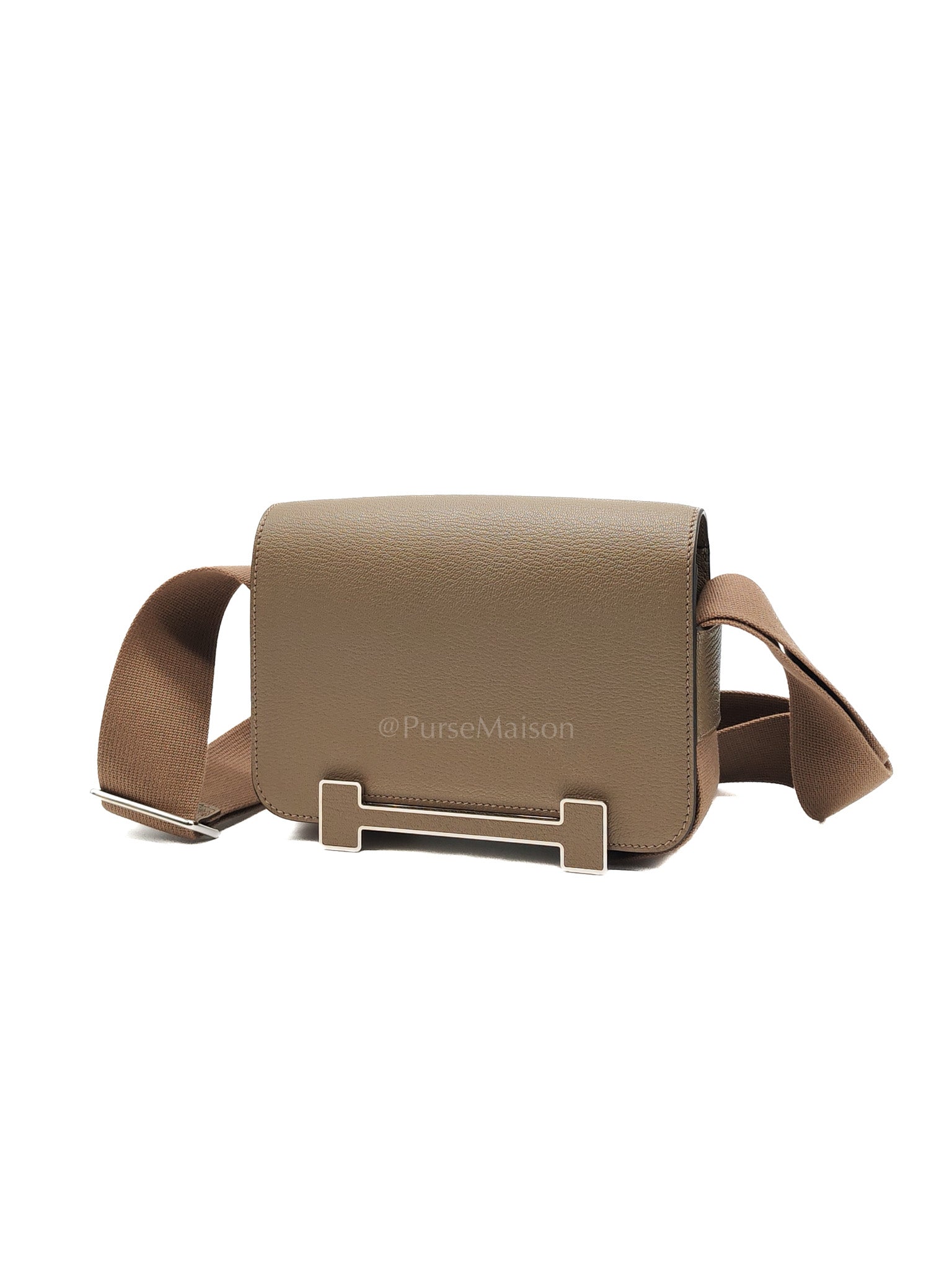 Geta in Etoupe Chevre Mysore Leather & Palladium Hardware Stamp B(2023) | Purse Maison Luxury Bags Shop