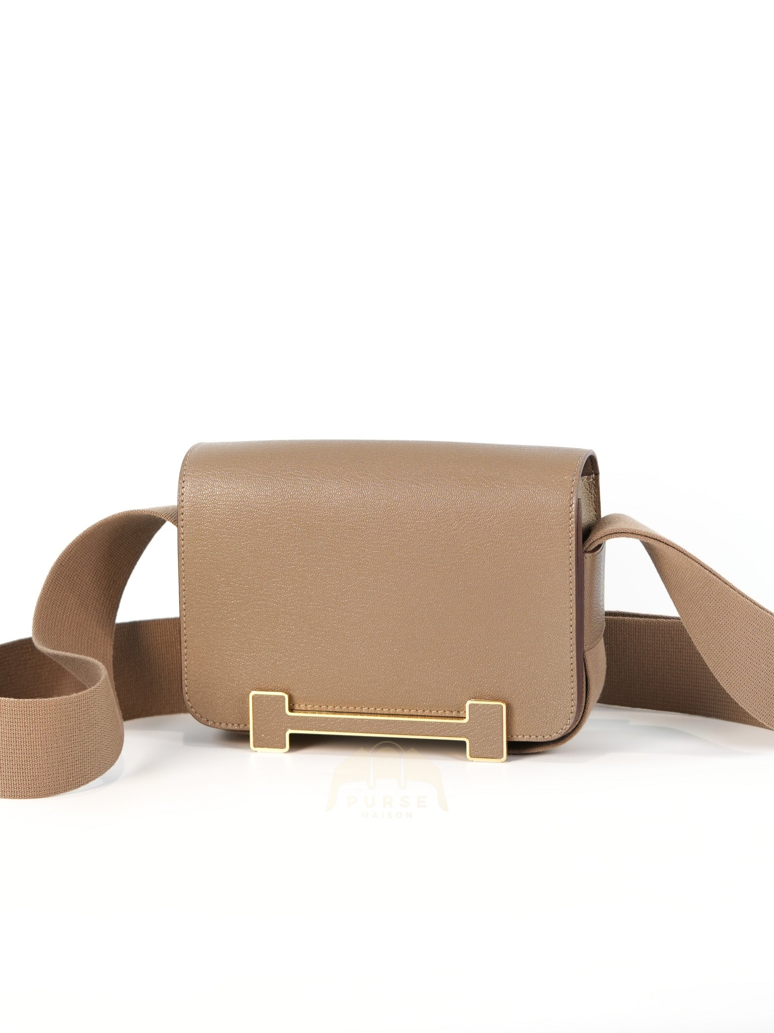 Geta in Etoupe Chevre Mysore/Goatskin Leather and Gold Hardware Stamp B(2023) | Purse Maison Luxury Bags Shop