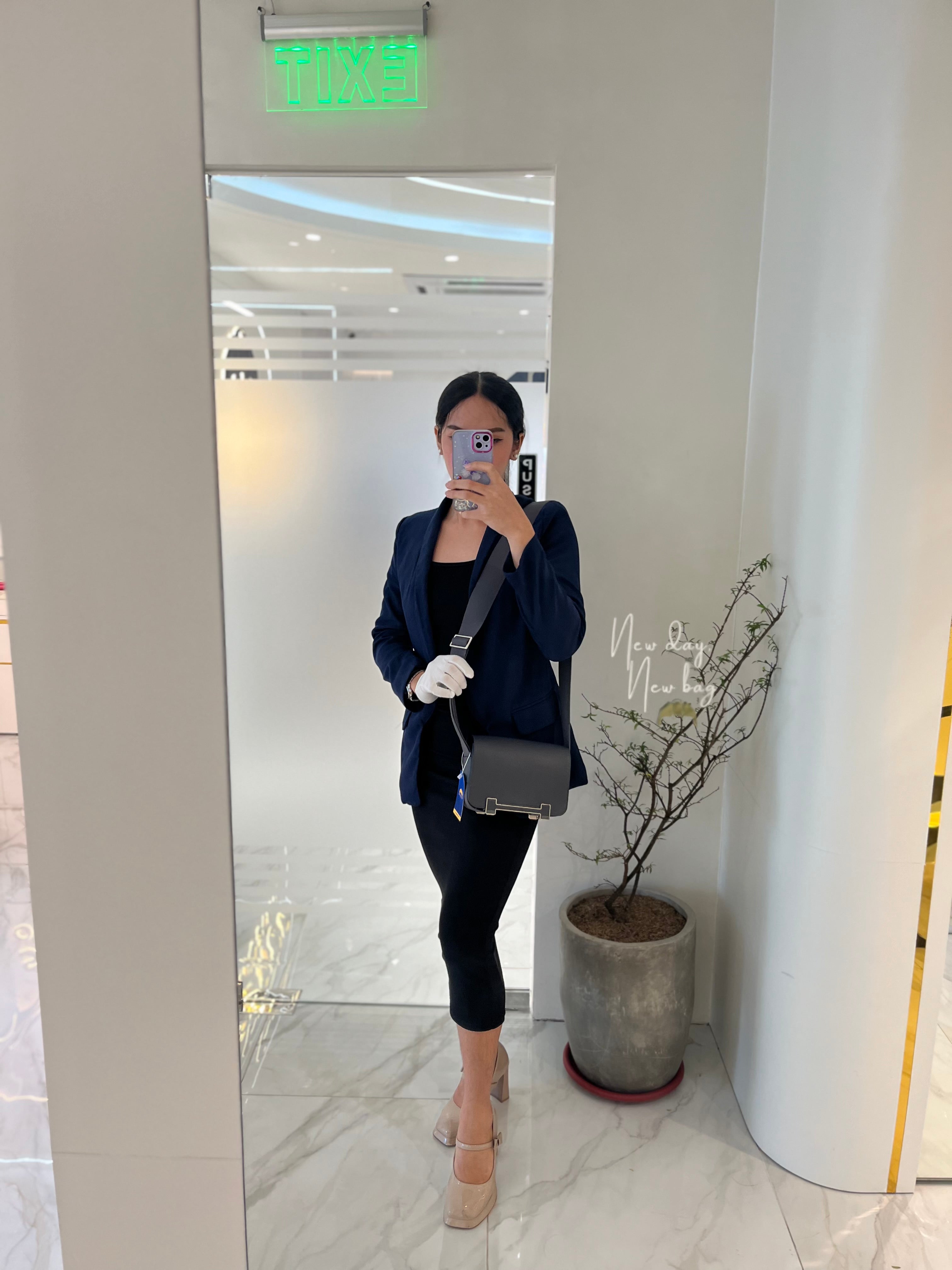 Geta in Gris Misty Chevre Mysore Leather Palladium Hardware Stamp K(2025) | Purse Maison Luxury Bags Shop