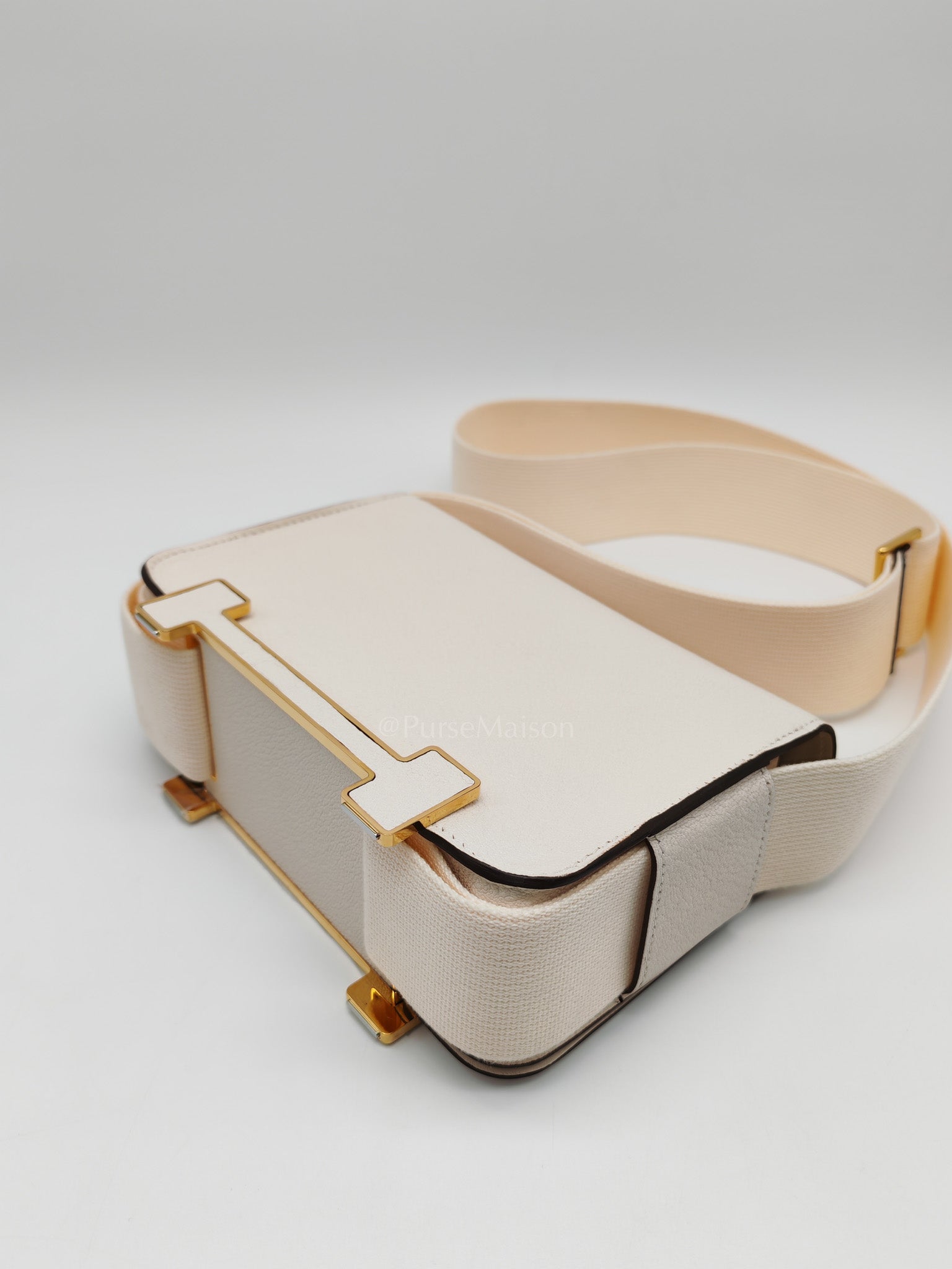 Geta in Nata Chevre Mysore Leather & Gold Hardware Stamp U(2022) | Purse Maison Luxury Bags Shop