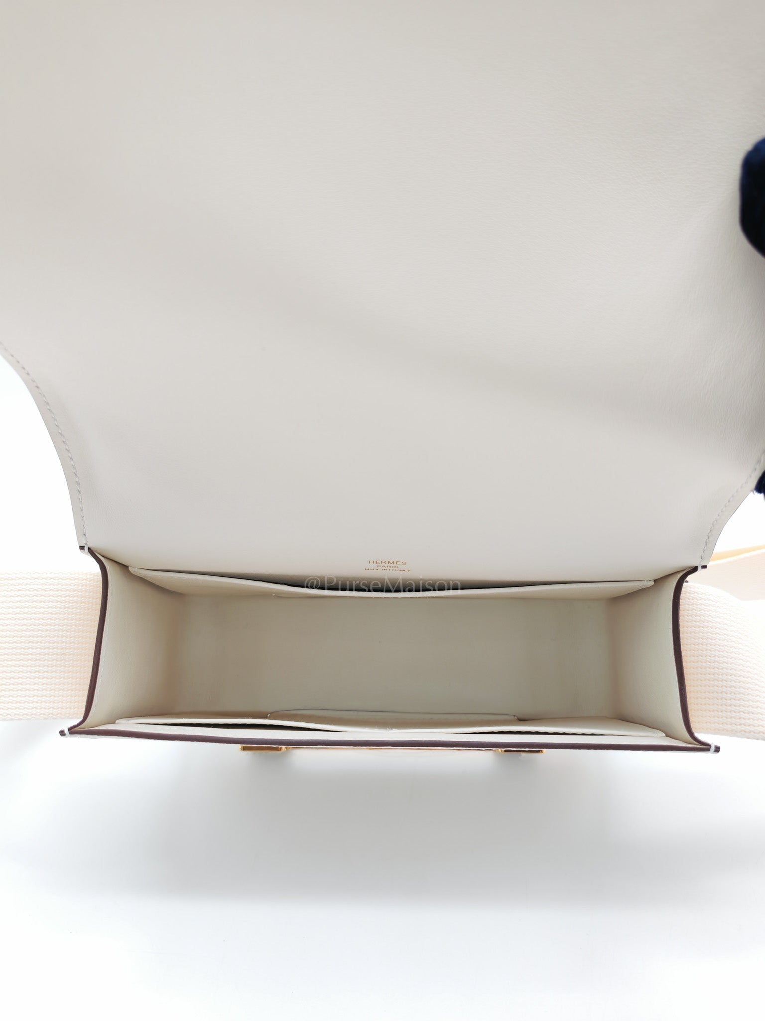Geta in Nata Chevre Mysore Leather & Gold Hardware Stamp U(2022) | Purse Maison Luxury Bags Shop