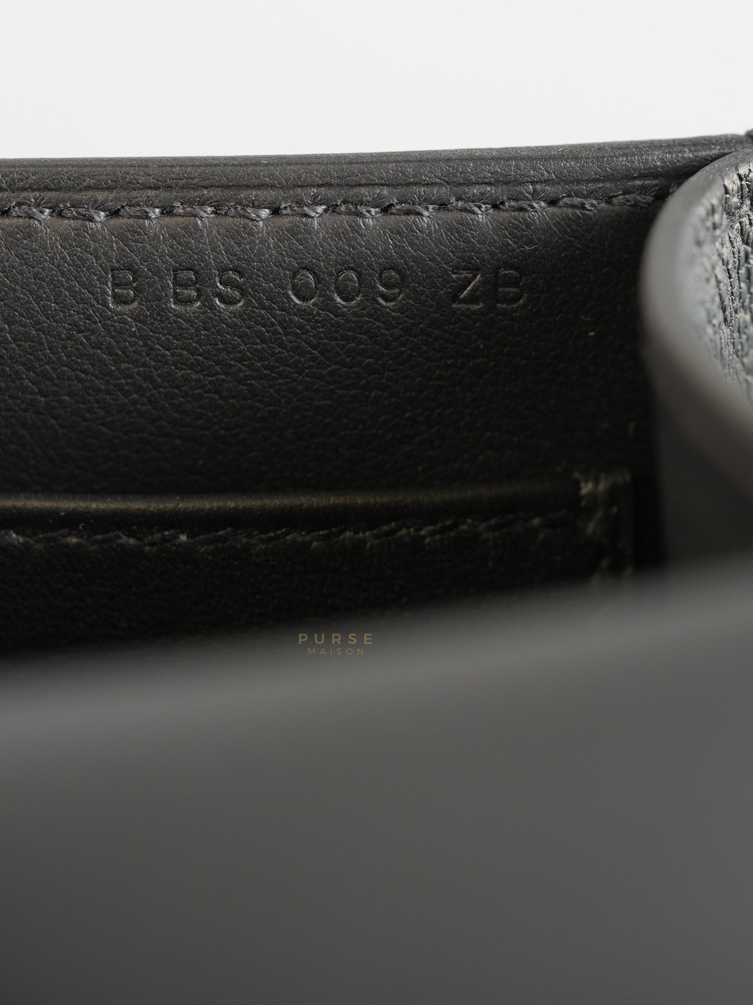 Geta Noir Chevre Mysore Gold Hardware Stamp B (2023) | Purse Maison Luxury Bags Shop