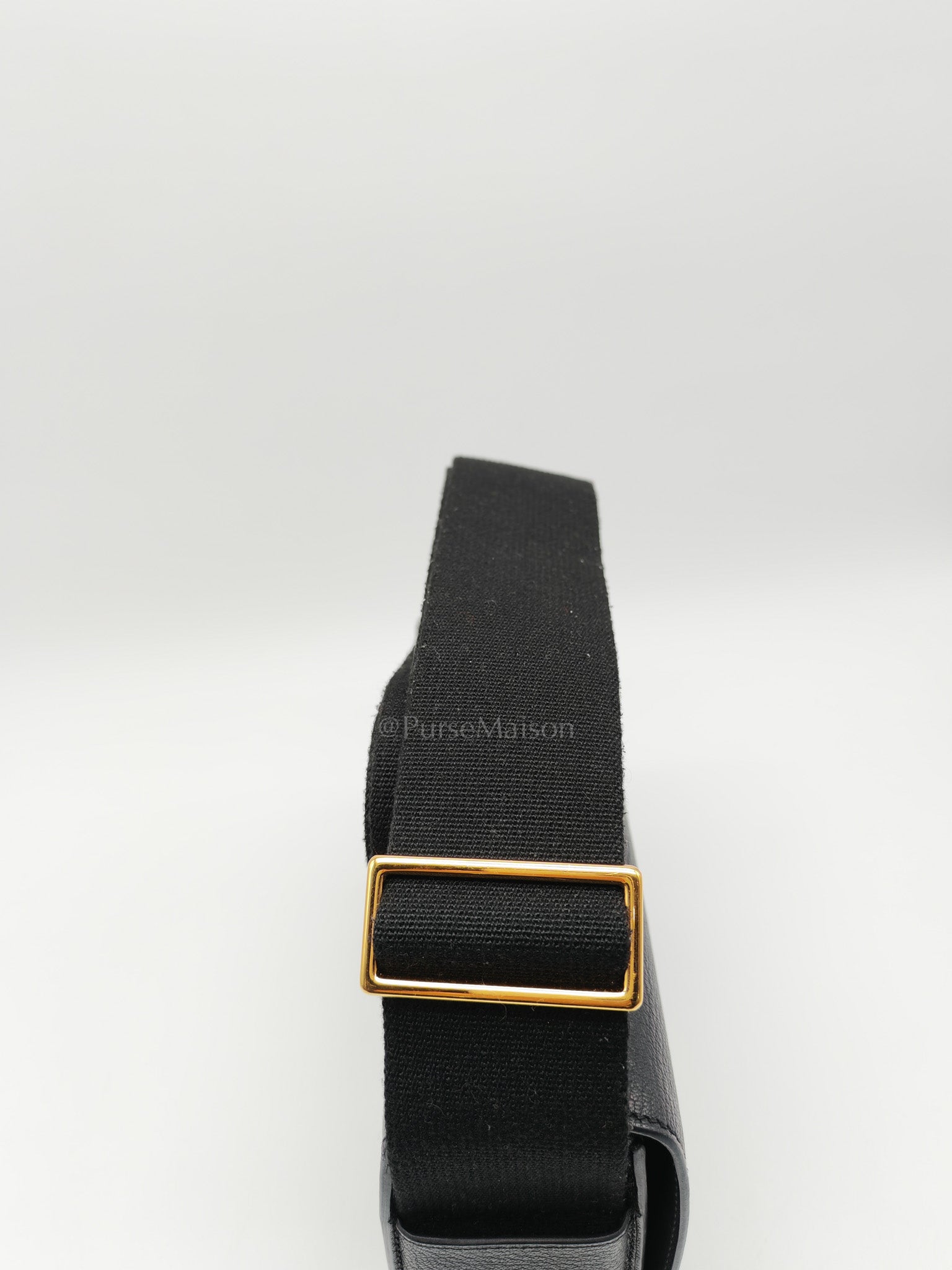 Geta in Black Chevre Mysore Leather & Gold Hardware Stamp B(2023)