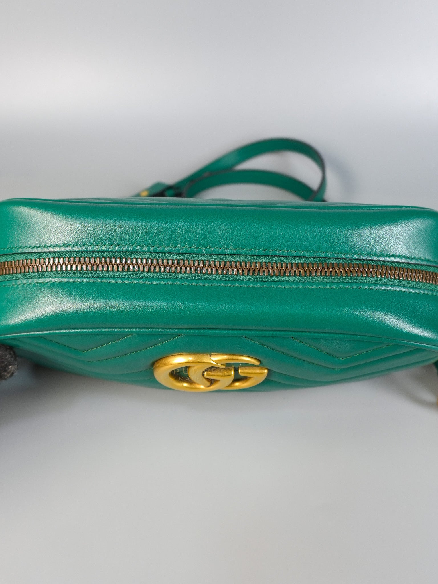 GG Camera Bag in Emerald Green Marmont Leather | Purse Maison Luxury Bags Shop