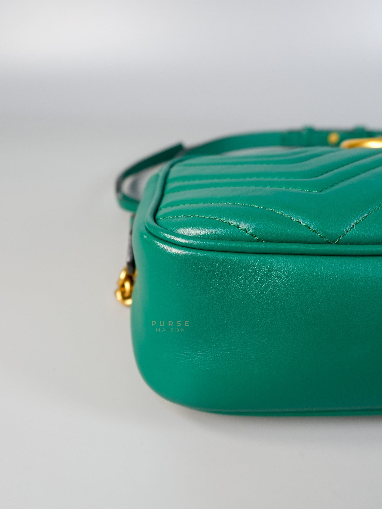 GG Camera Bag in Emerald Green Marmont Leather | Purse Maison Luxury Bags Shop