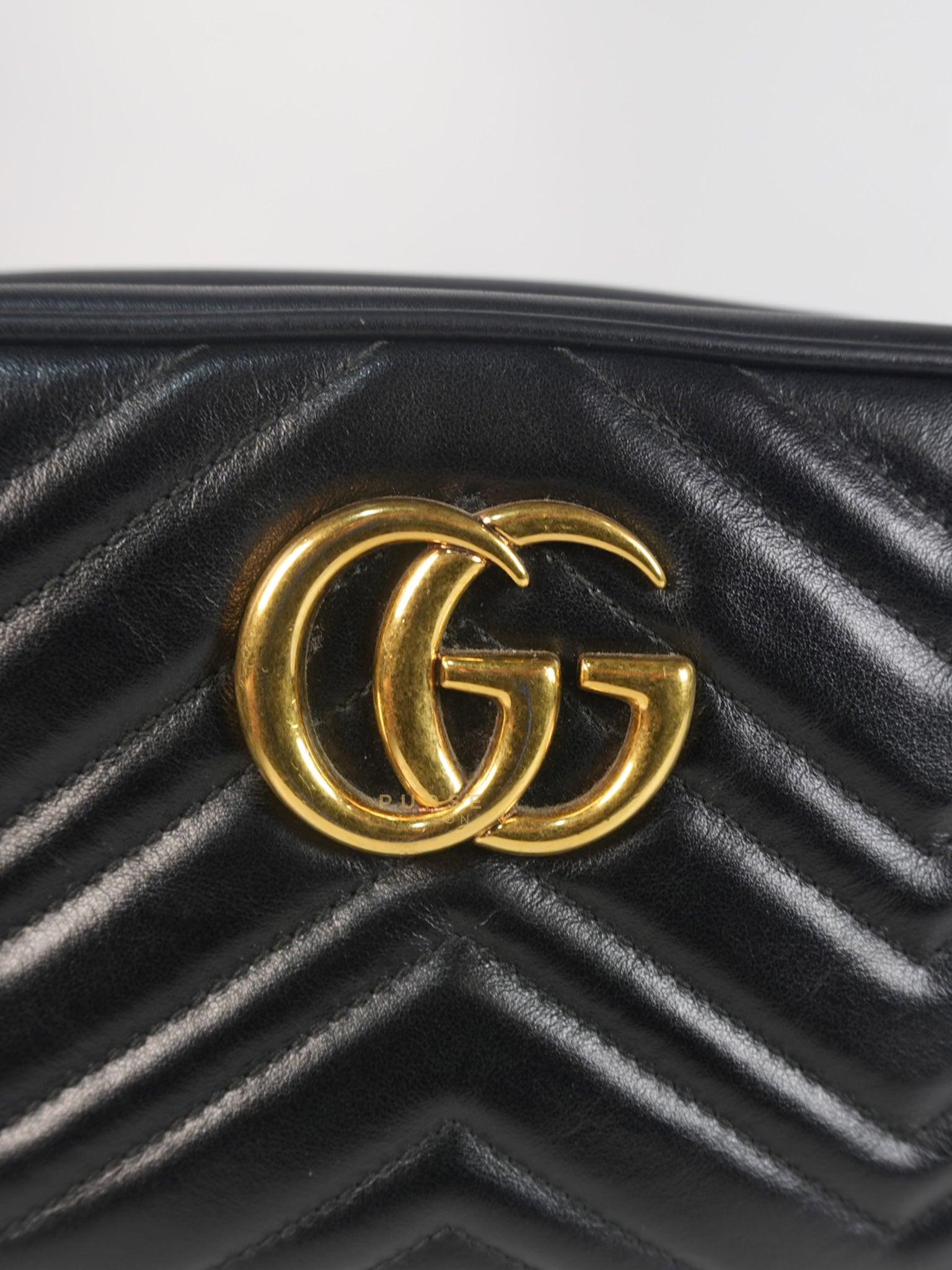 GG Marmont Camera Bag Small in Black Matelassé Leather | Purse Maison Luxury Bags Shop