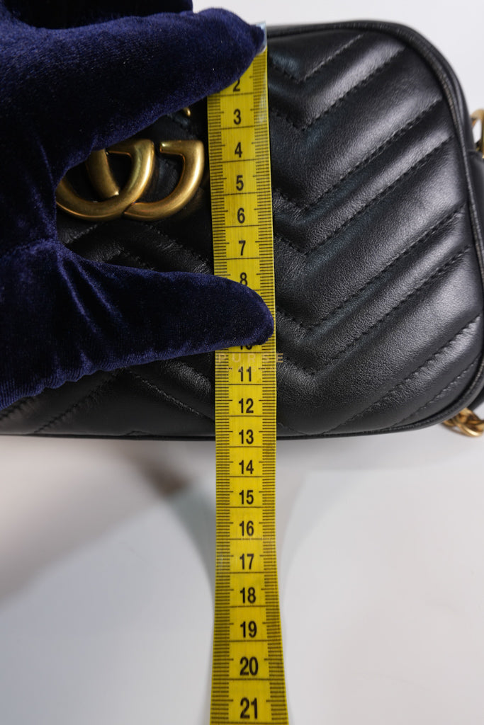 GG Marmont Camera Bag Small in Black Matelassé Leather | Purse Maison Luxury Bags Shop