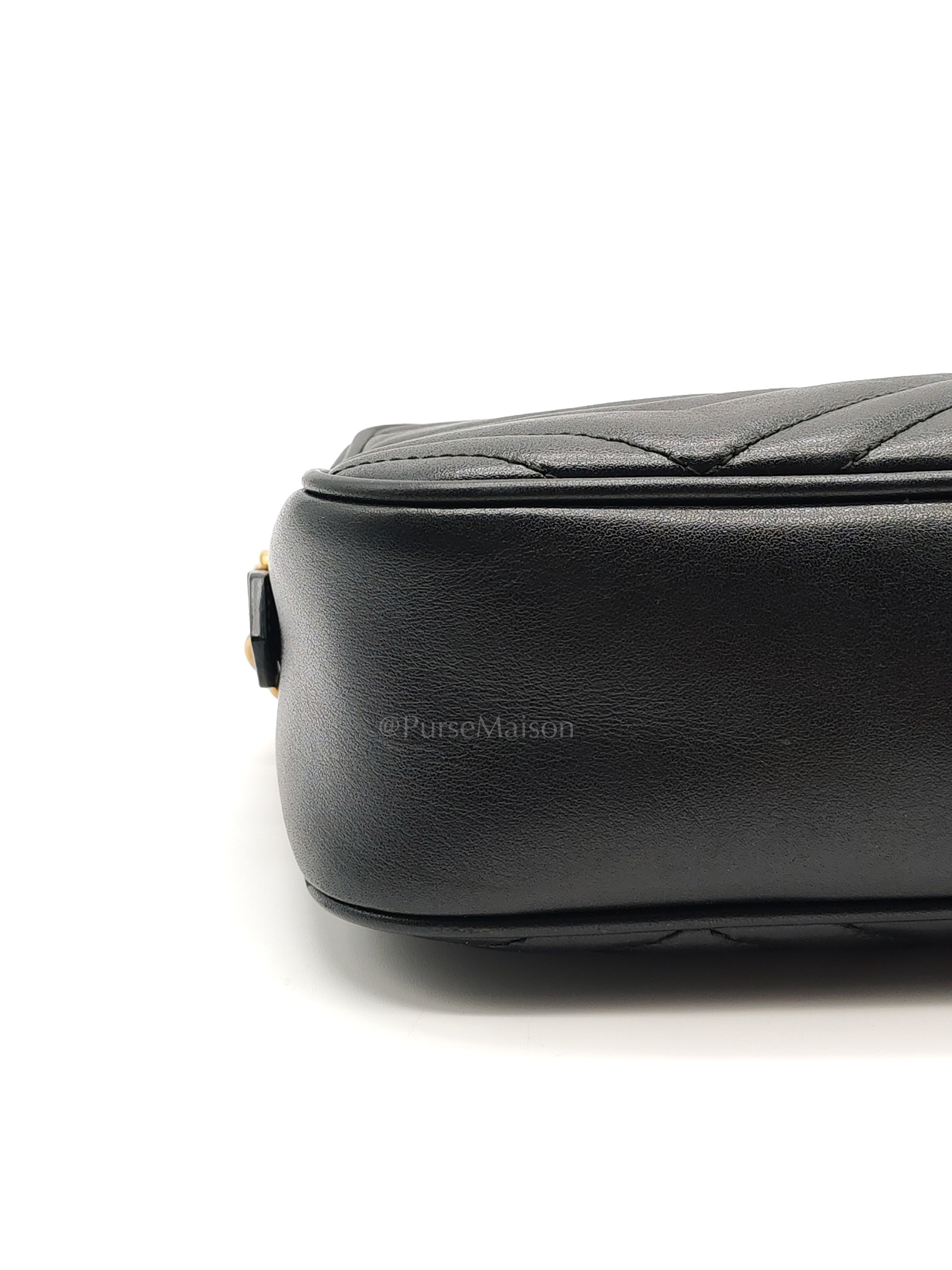 GG Marmont Camera Bag Small in Black Matelassé Leather | Purse Maison Luxury Bags Shop