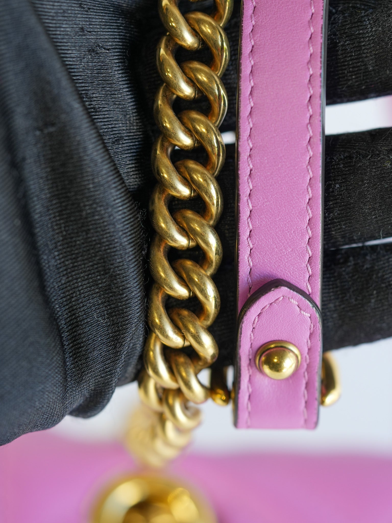 GG Marmont Medium Candy Mousse Calfskin Matelasse Leather | Purse Maison Luxury Bags Shop