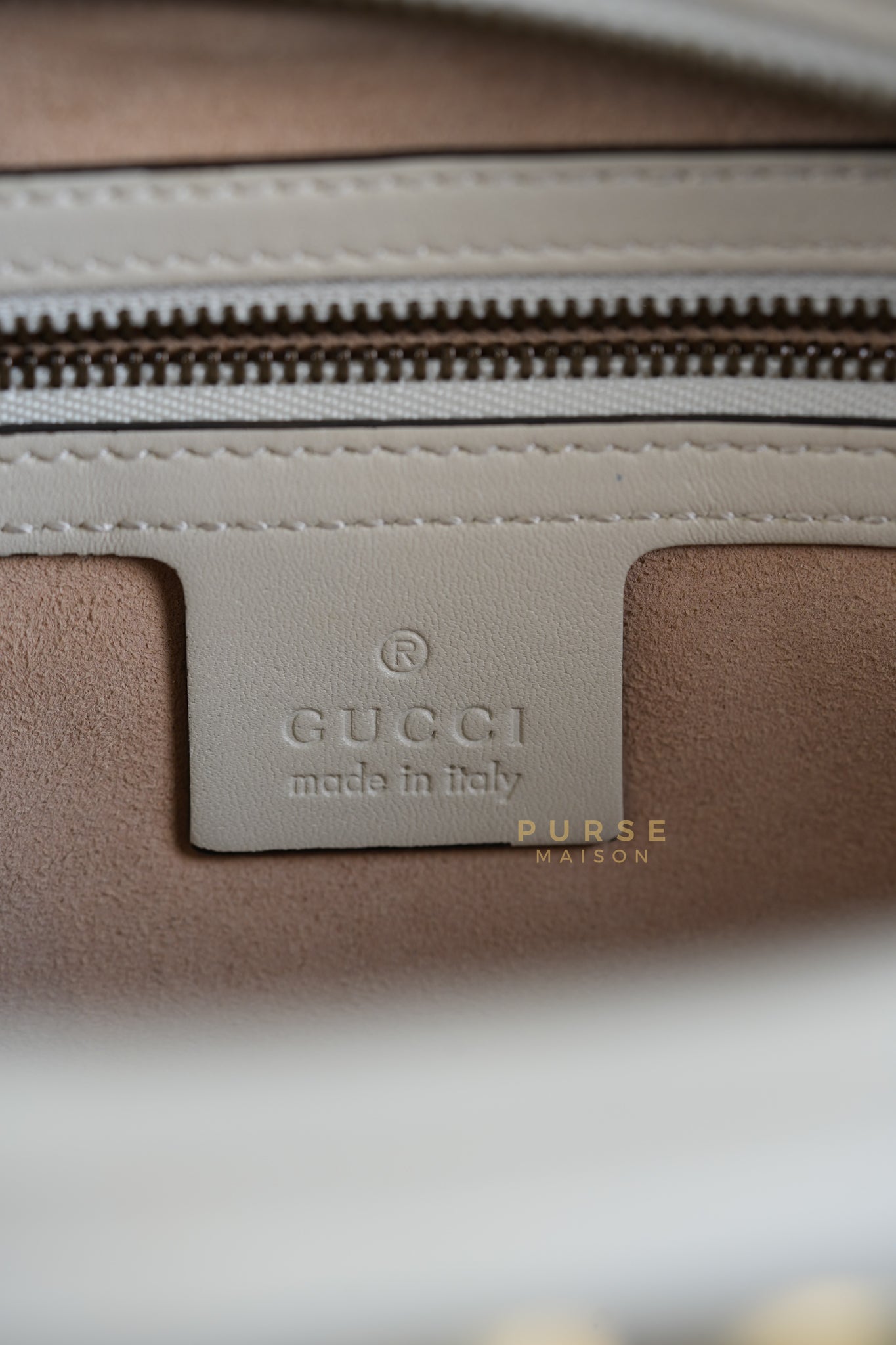 GG Marmont Off White Matelasse Camera Medium Bag | Purse Maison Luxury Bags Shop