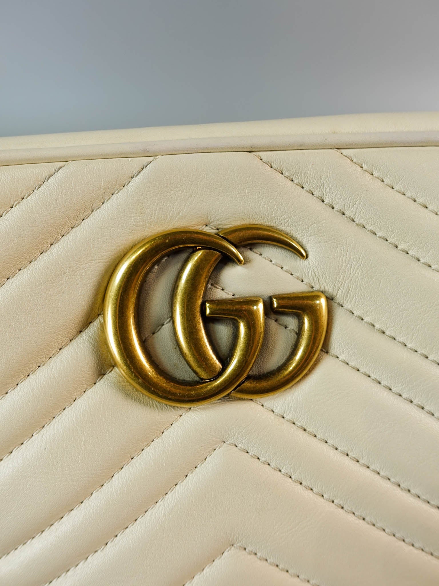 GG Marmont Small White Matelasse Camera Bag | Purse Maison Luxury Bags Shop