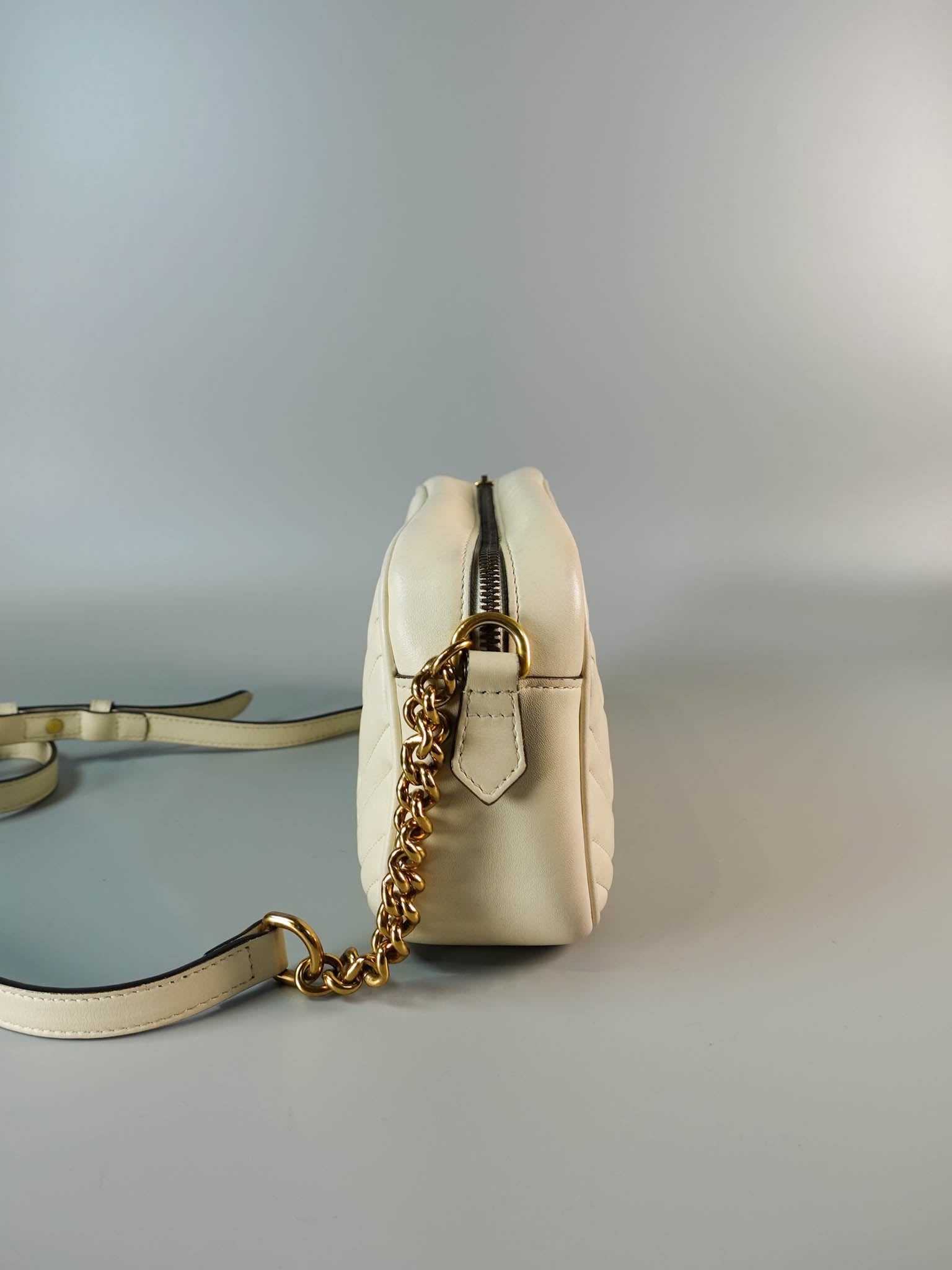 GG Marmont Small White Matelasse Camera Bag | Purse Maison Luxury Bags Shop